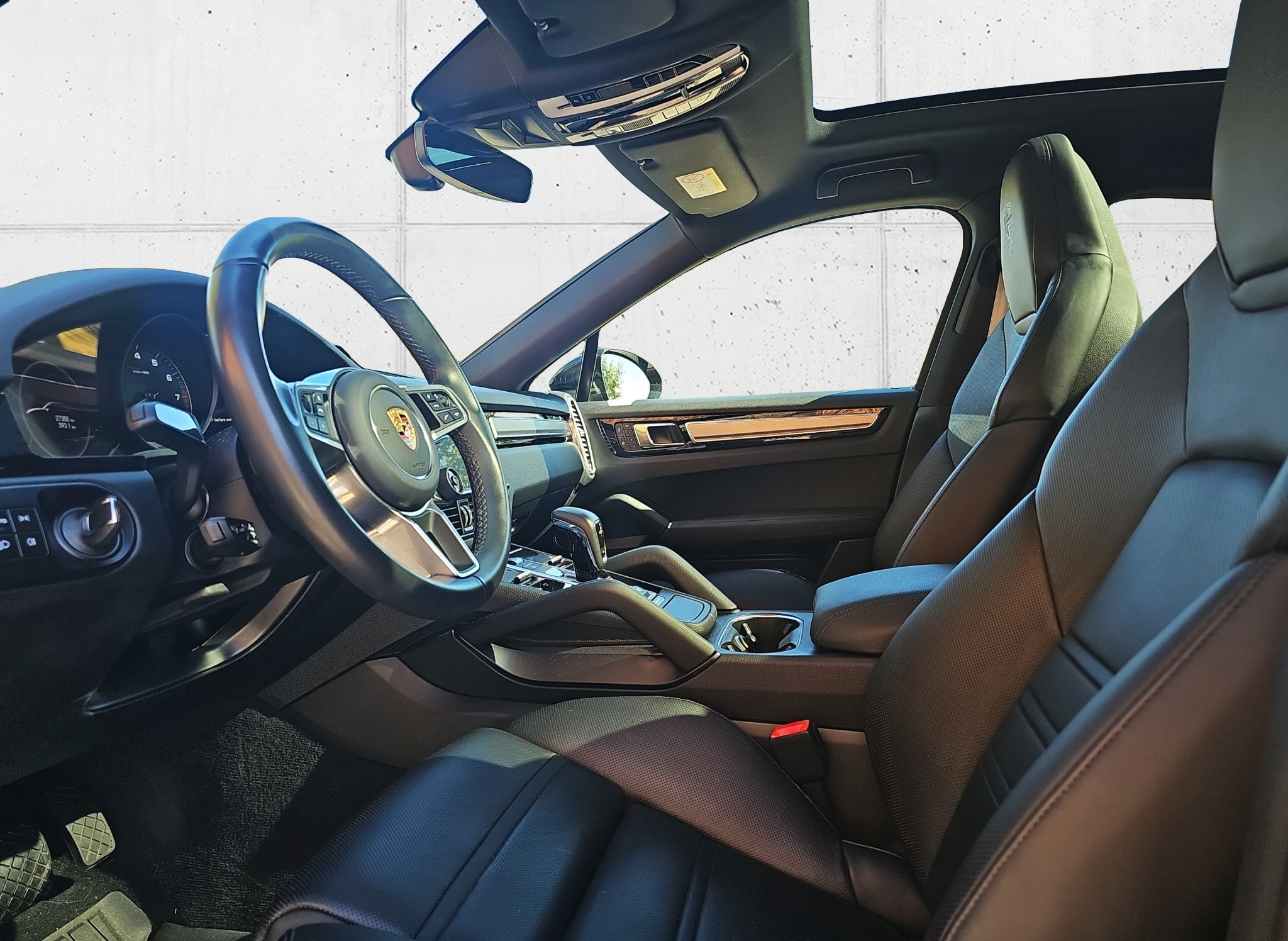 listing desktop thumbnail image 10