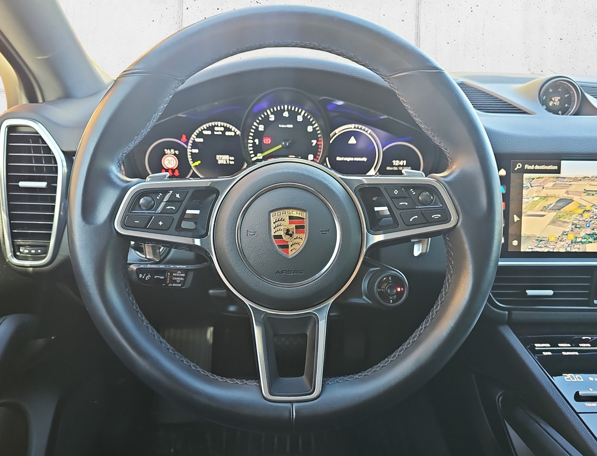 listing desktop thumbnail image 13