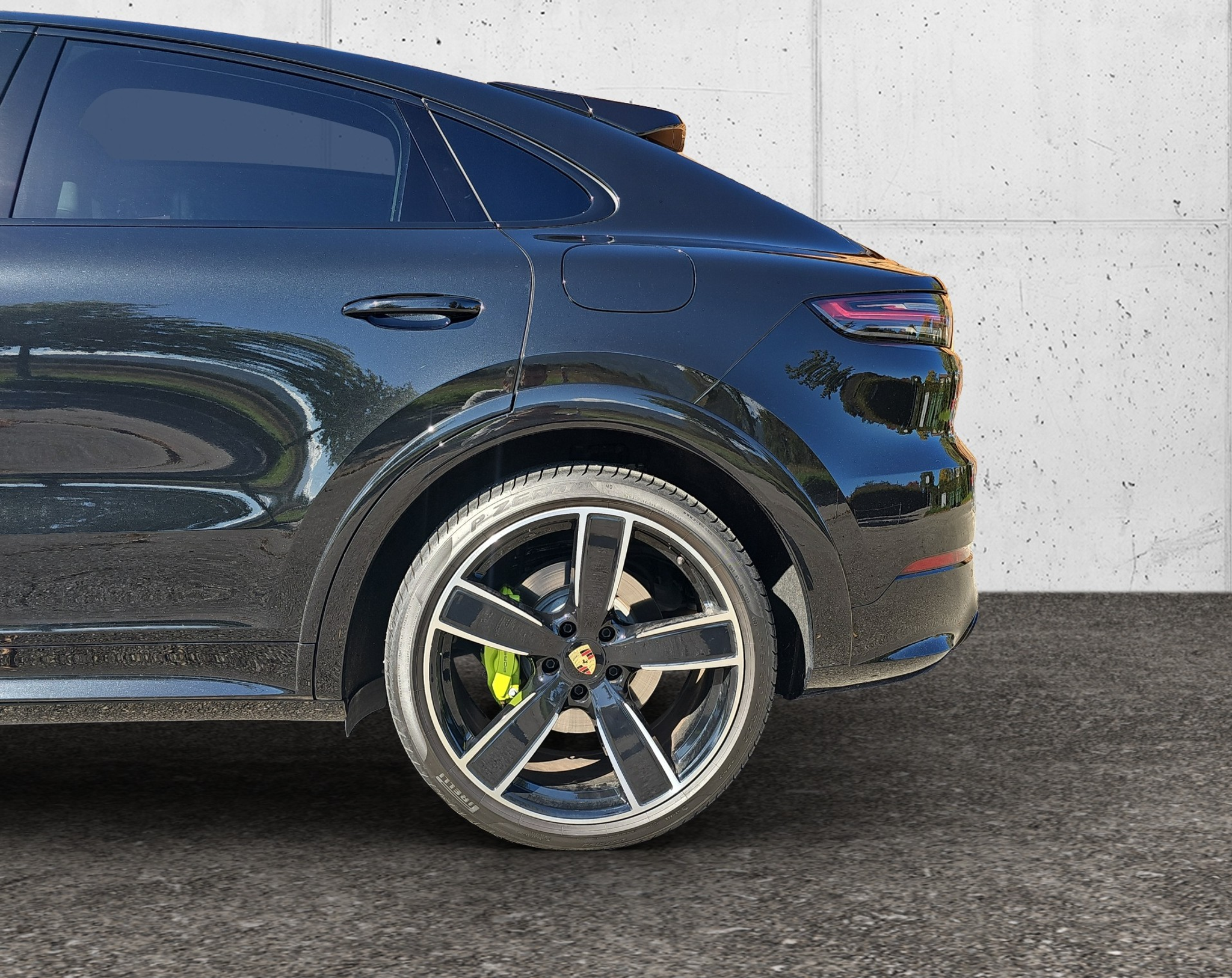 listing desktop thumbnail image 5