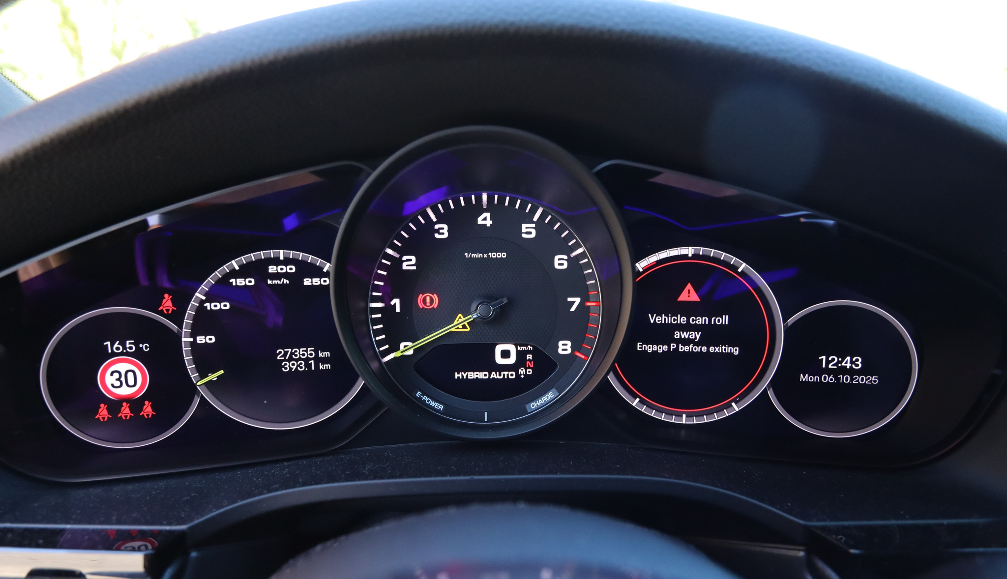 listing desktop thumbnail image 15