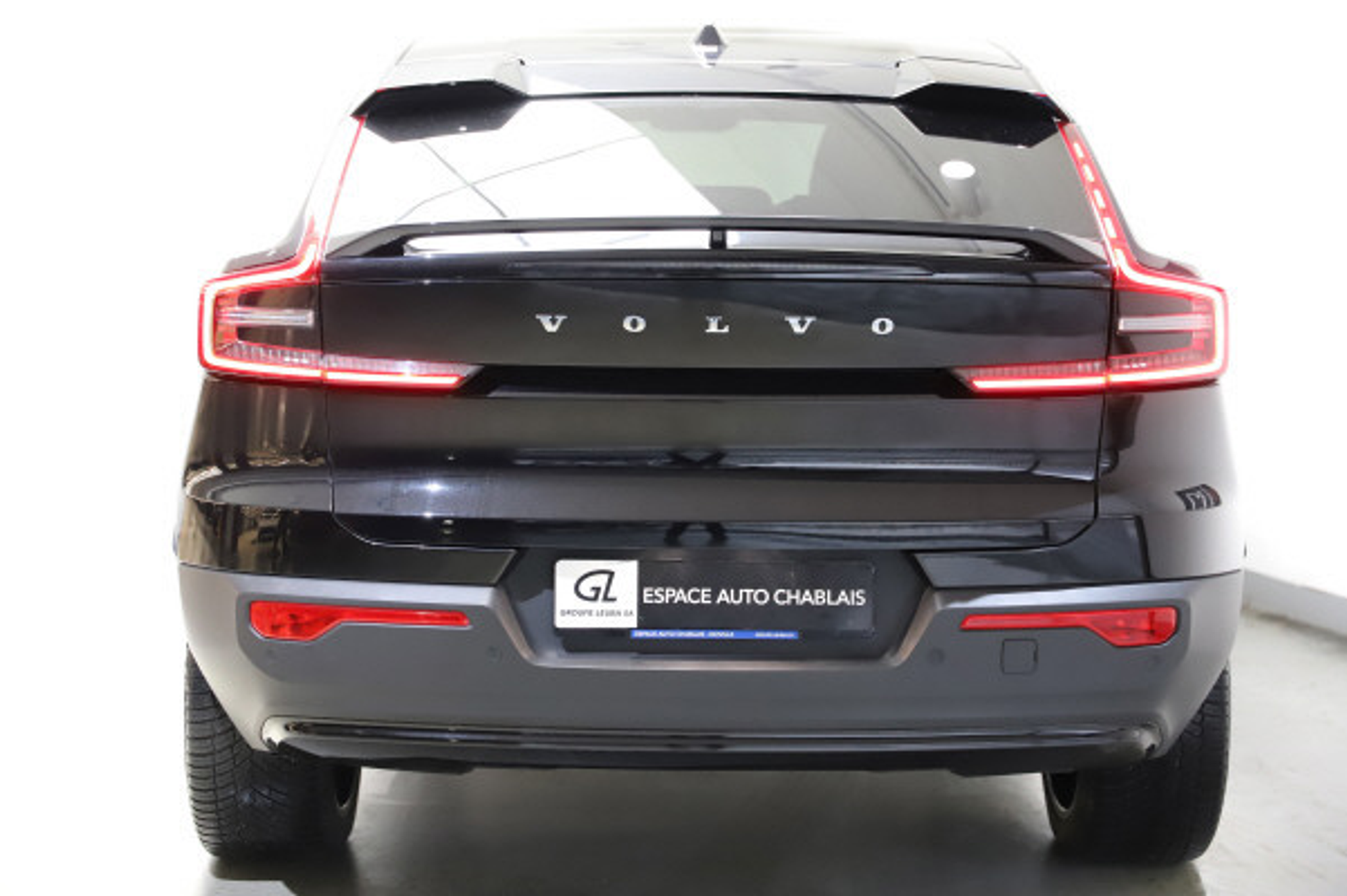 listing desktop thumbnail image 5