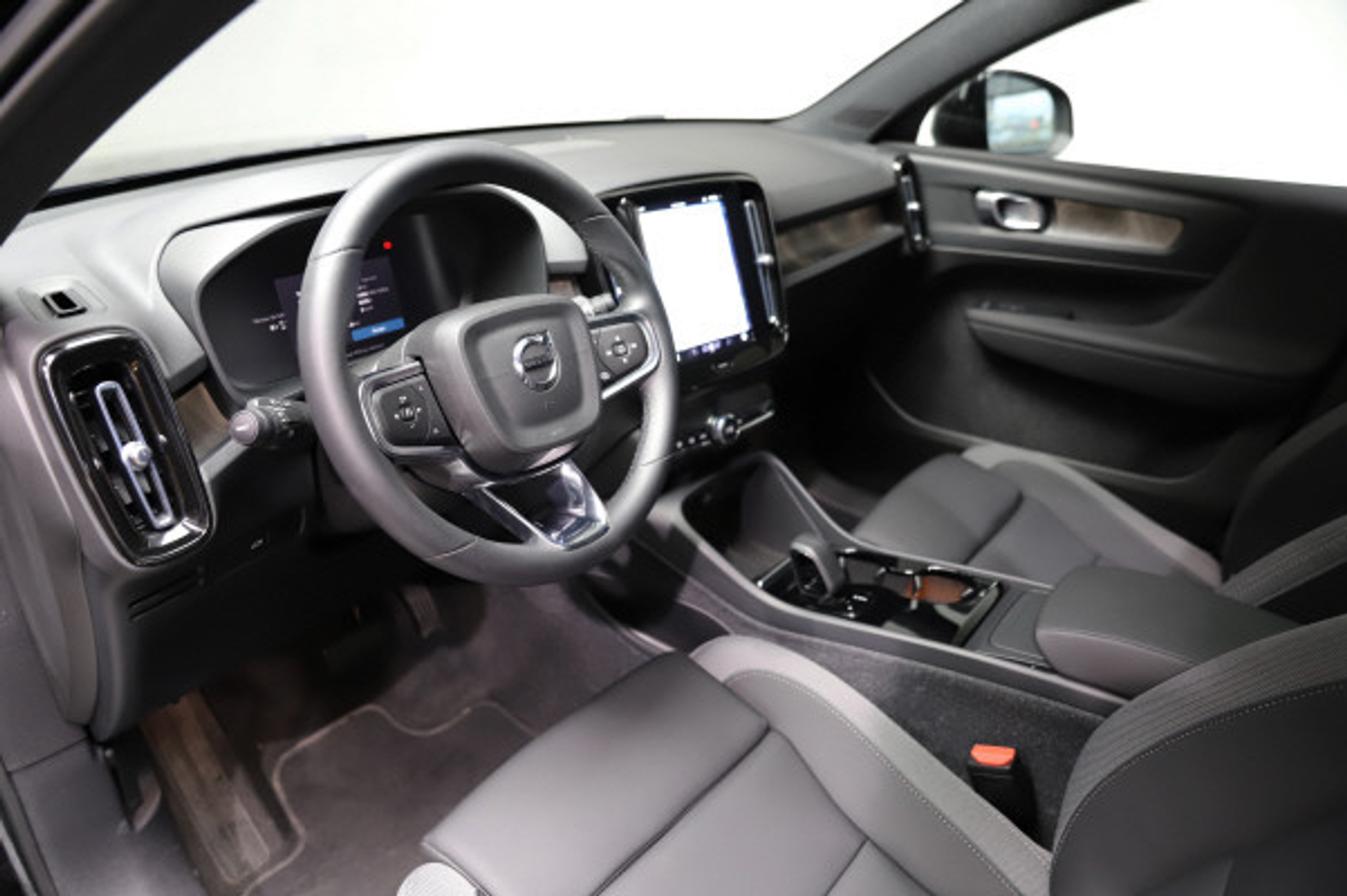 listing desktop thumbnail image 7