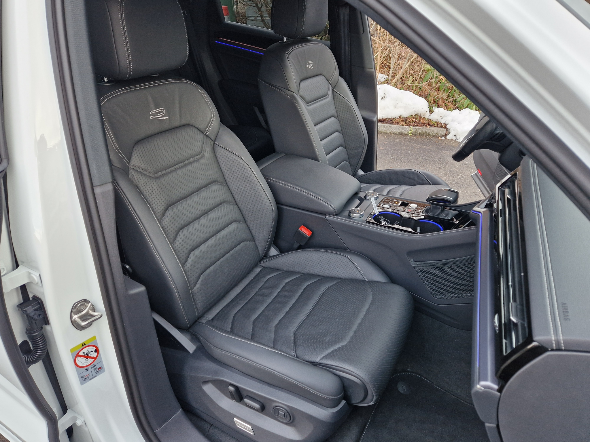 listing desktop thumbnail image 12