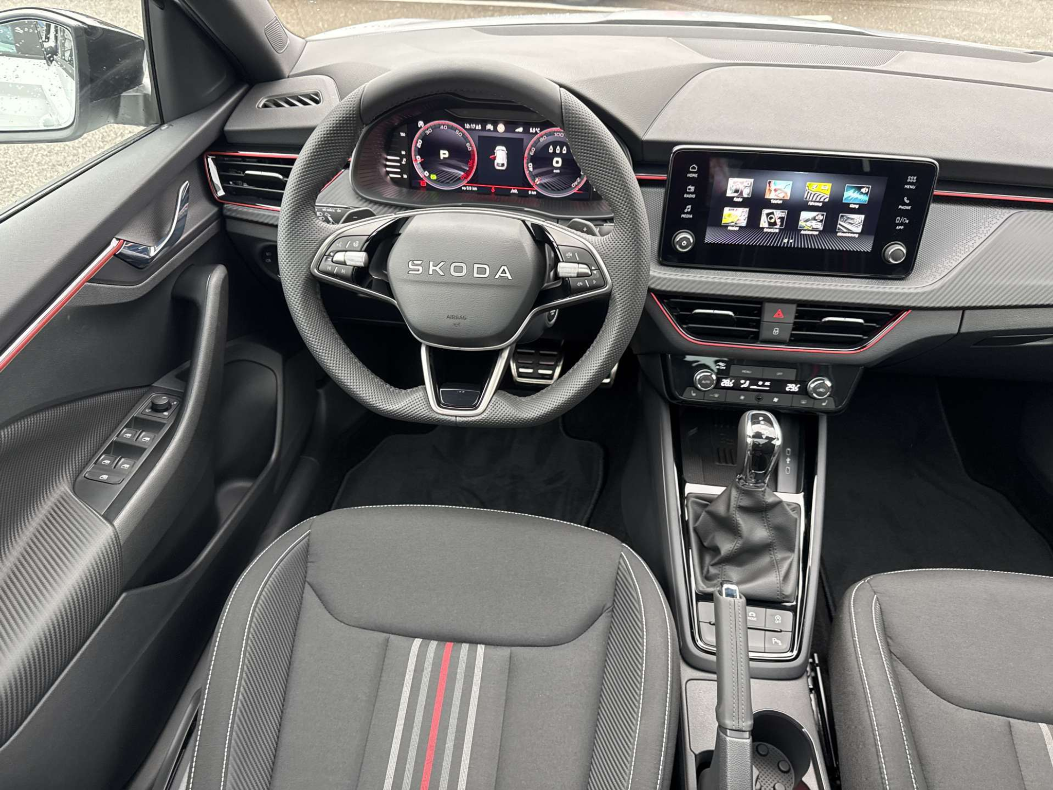 listing desktop thumbnail image 4