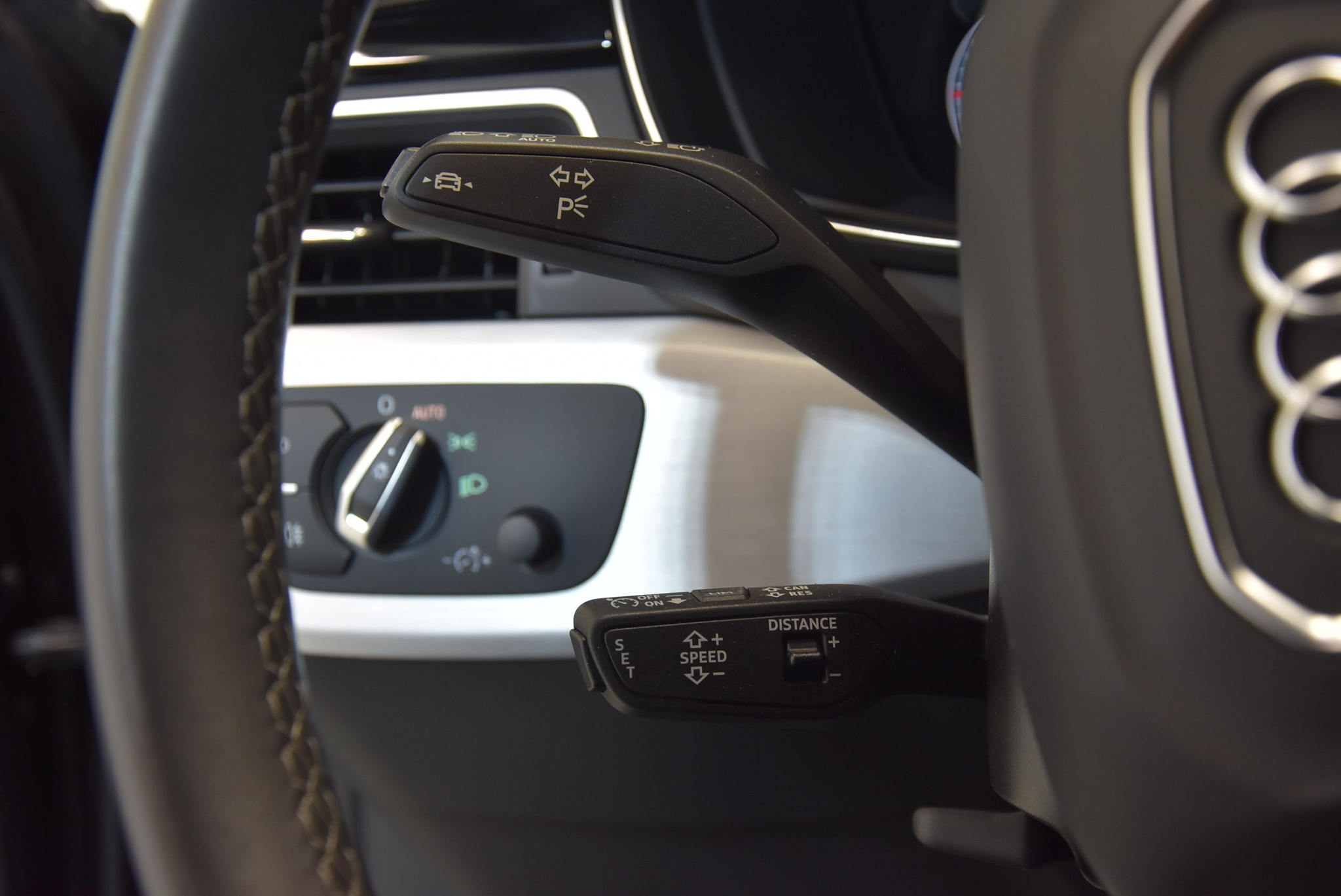 listing desktop thumbnail image 7