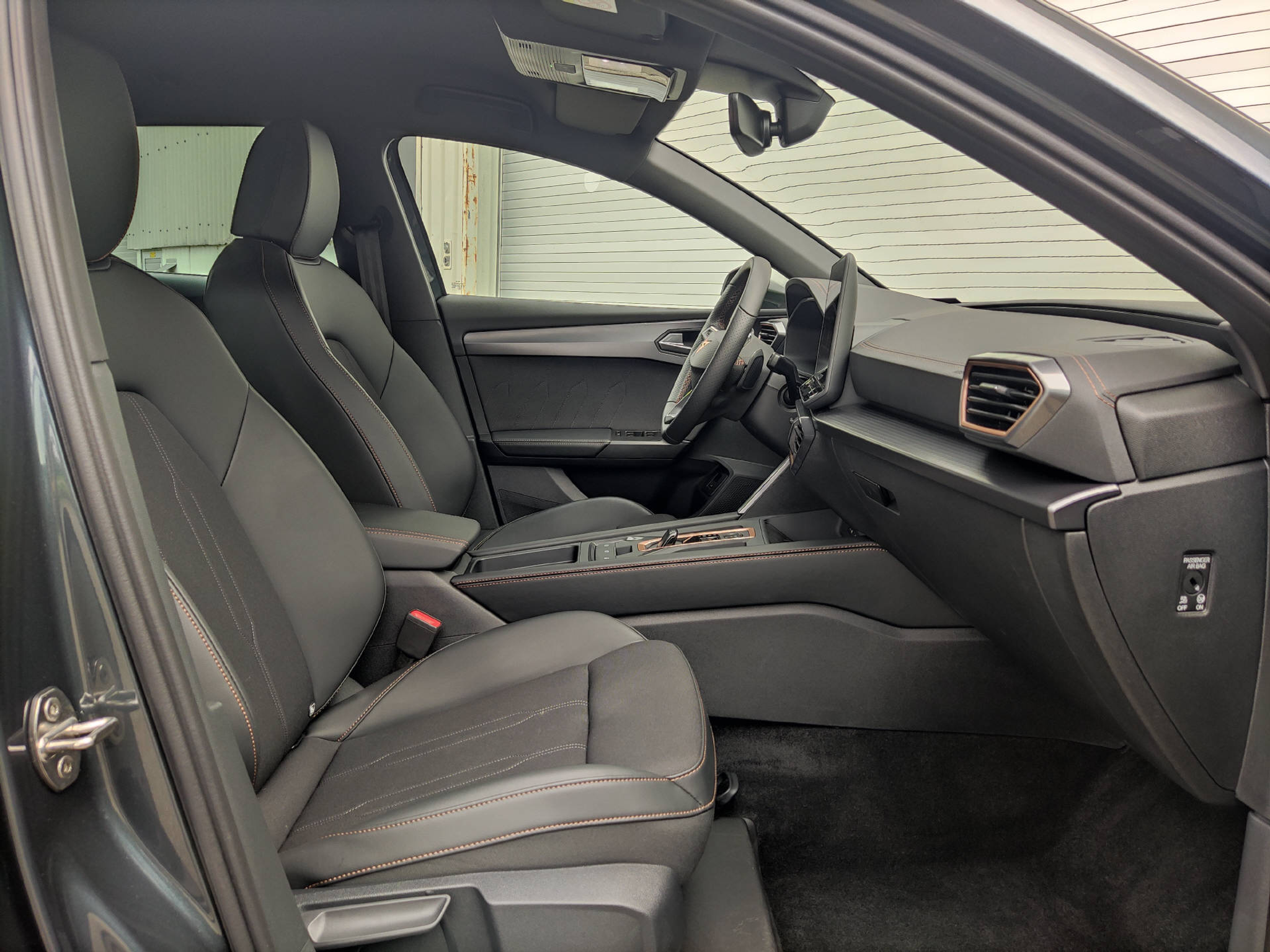 listing desktop thumbnail image 9