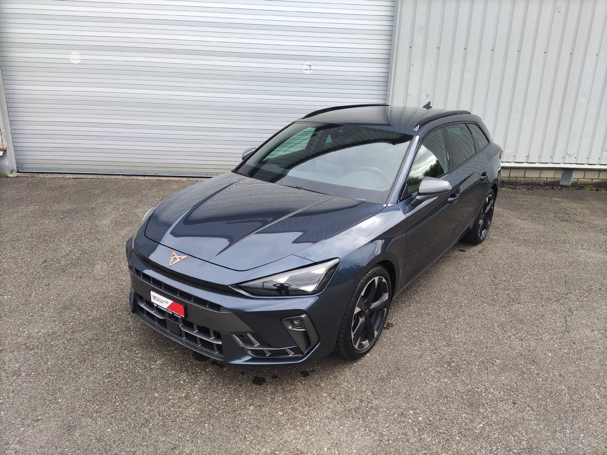 listing desktop thumbnail image 7