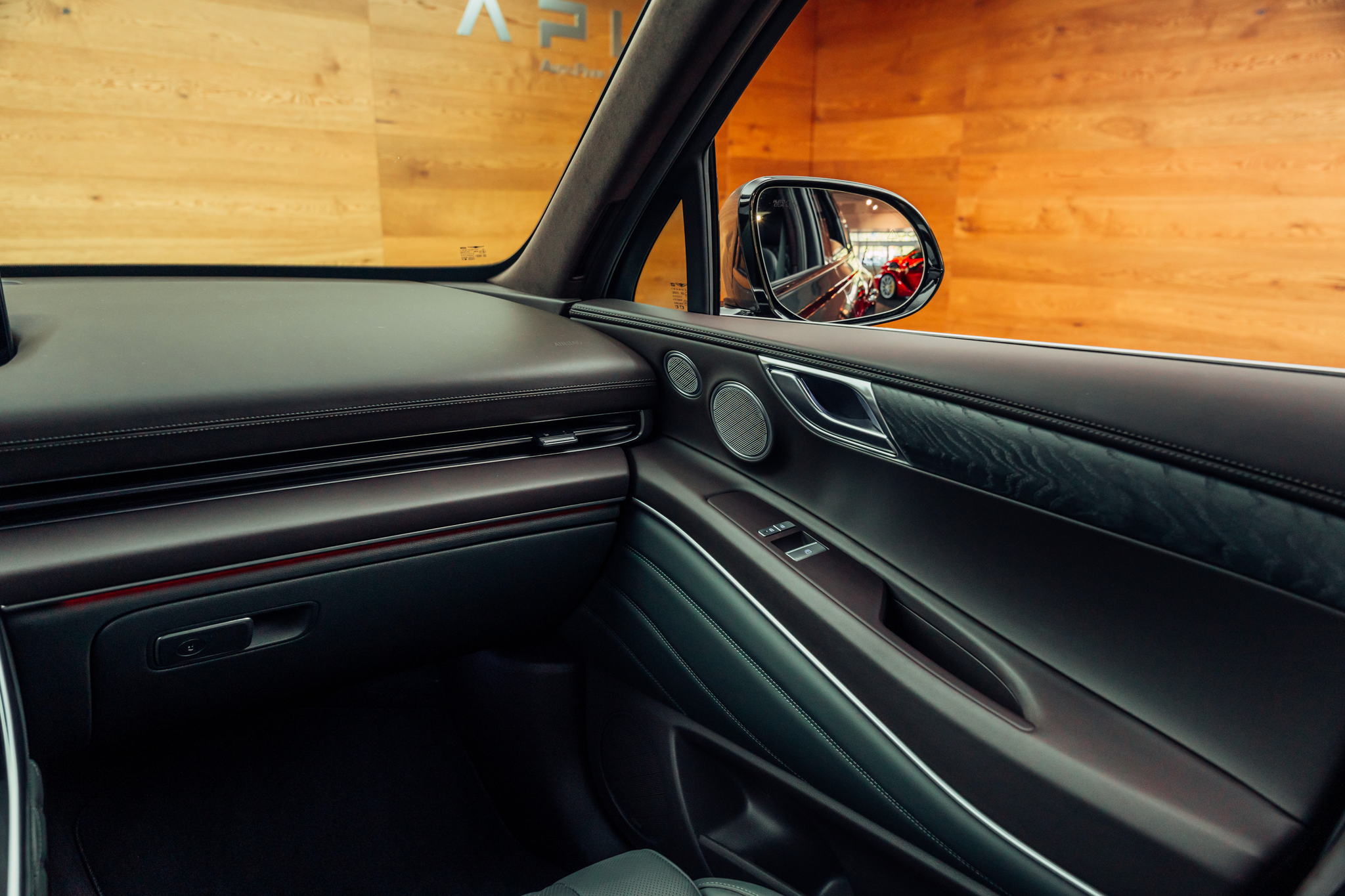 listing desktop thumbnail image 10