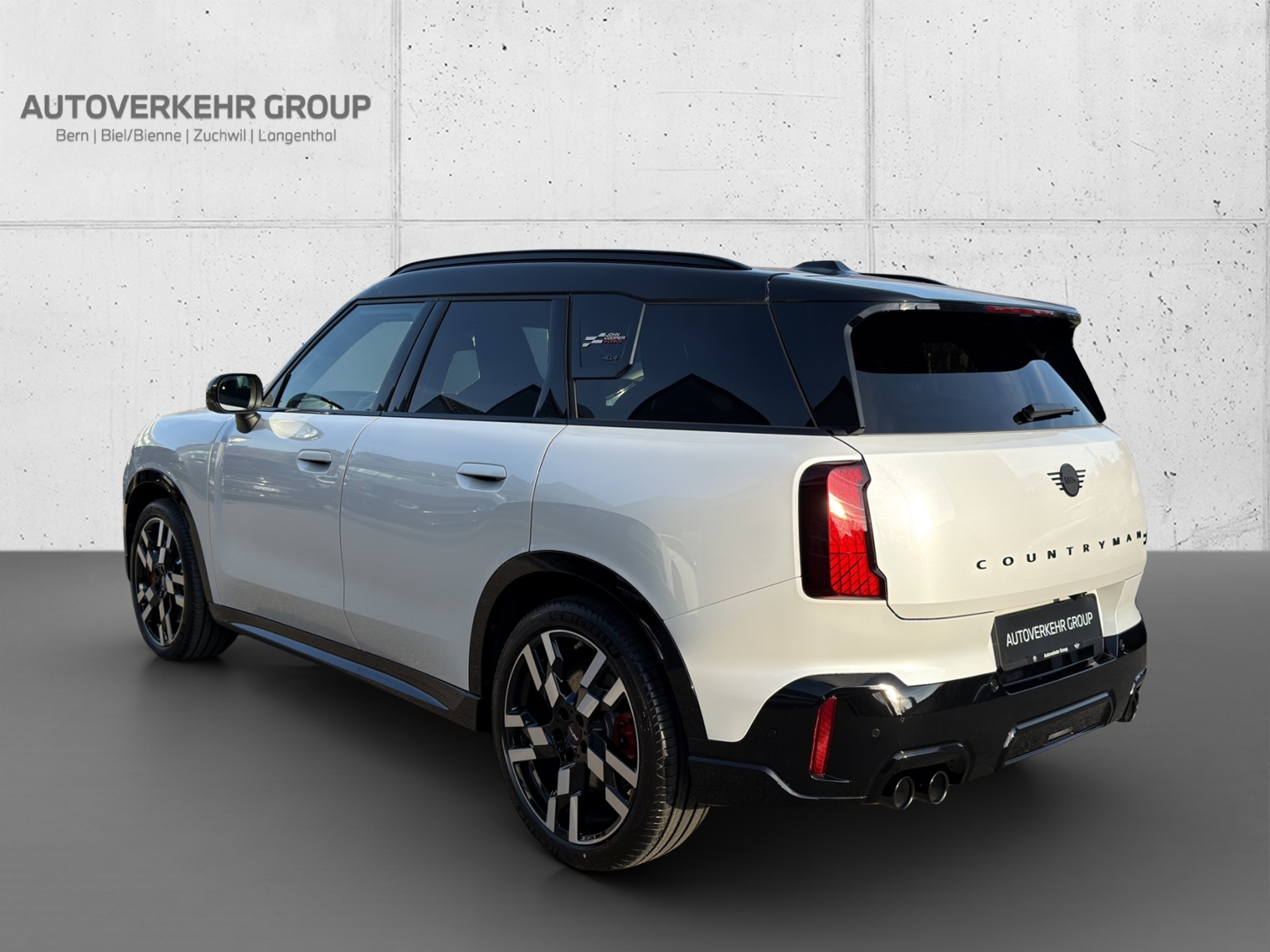 listing desktop thumbnail image 3