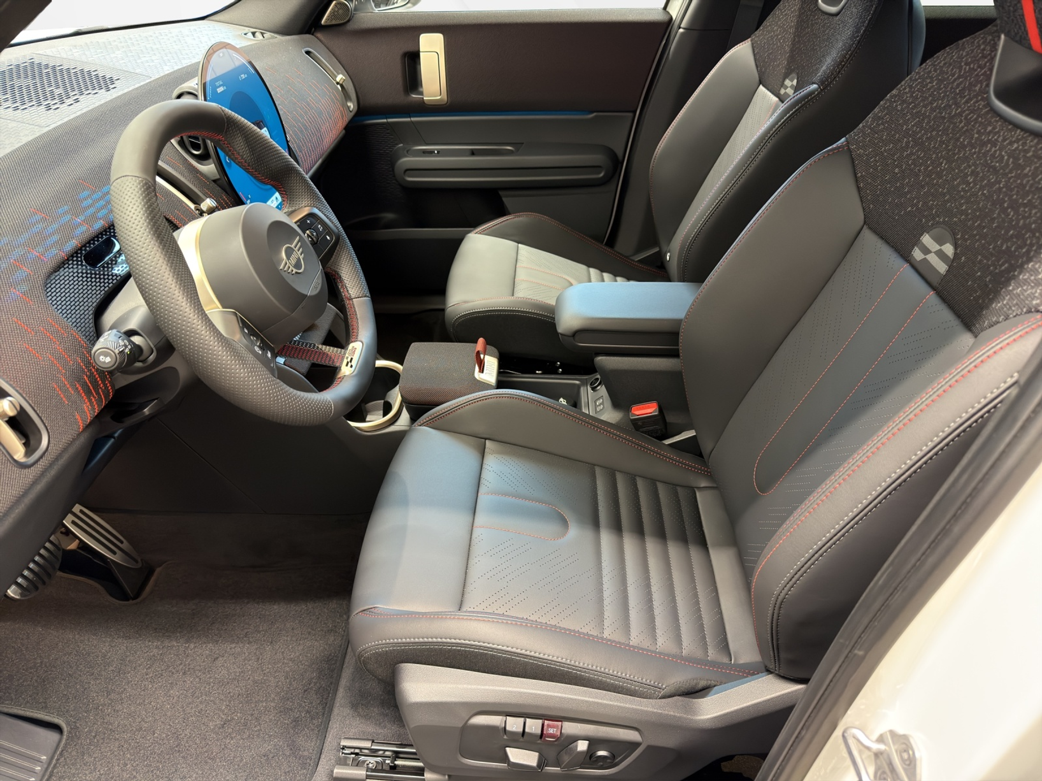 listing desktop thumbnail image 9