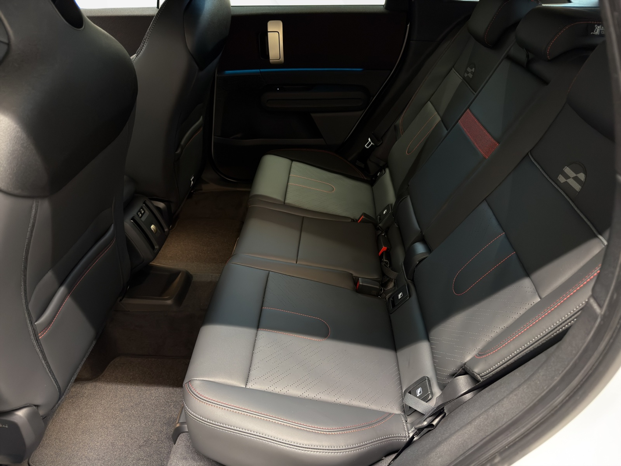 listing desktop thumbnail image 10