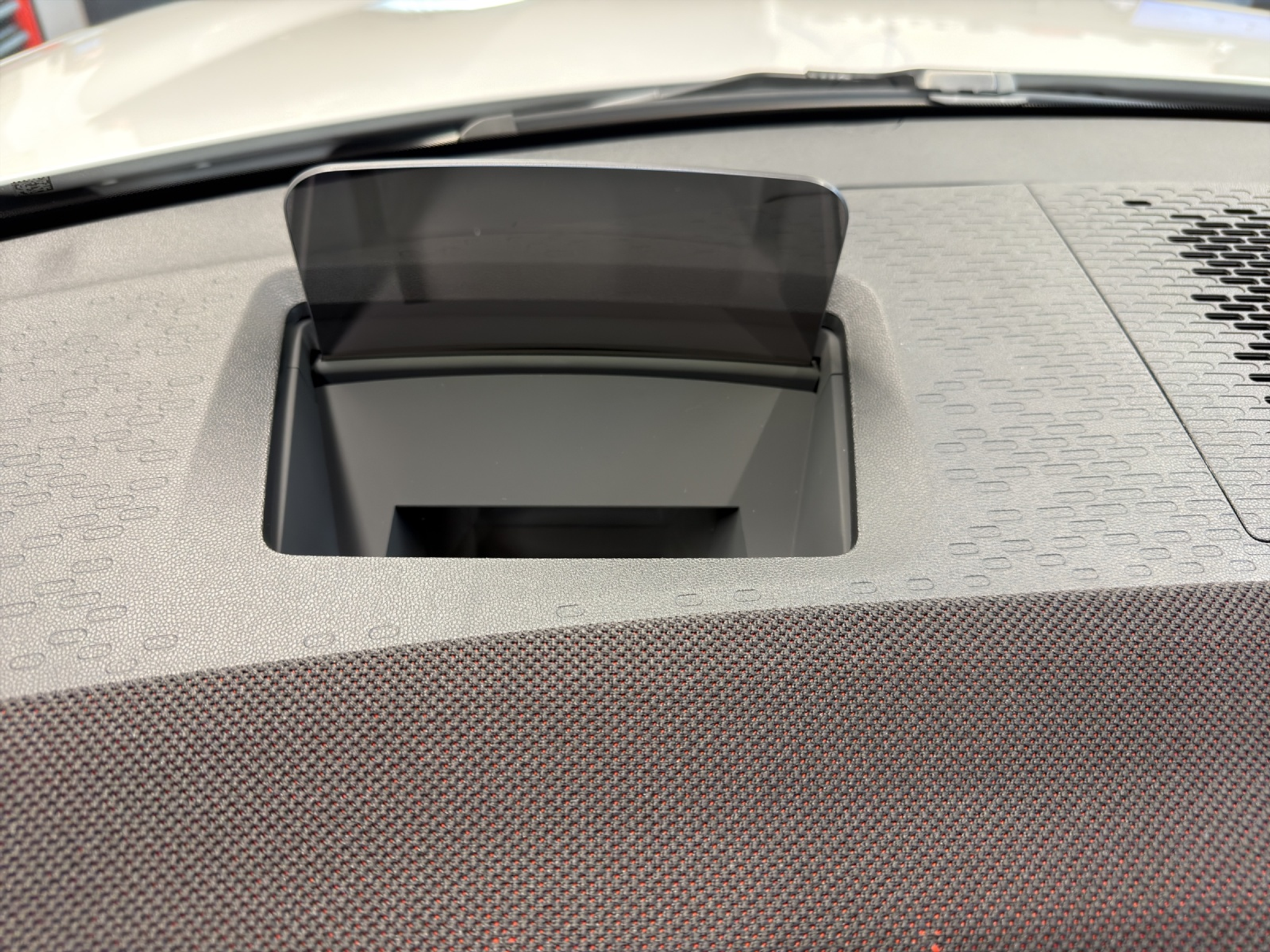 listing desktop thumbnail image 15