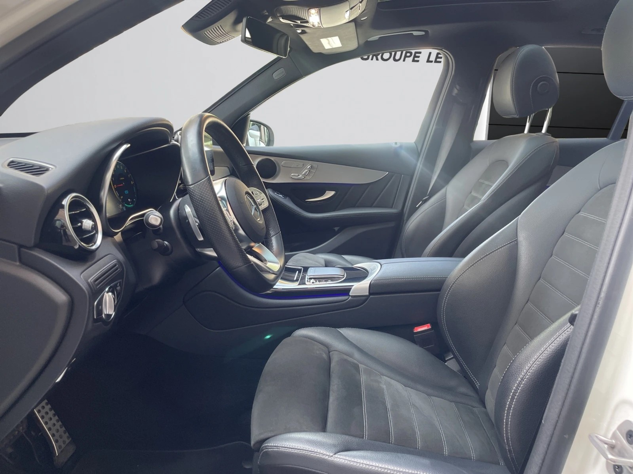 listing desktop thumbnail image 6