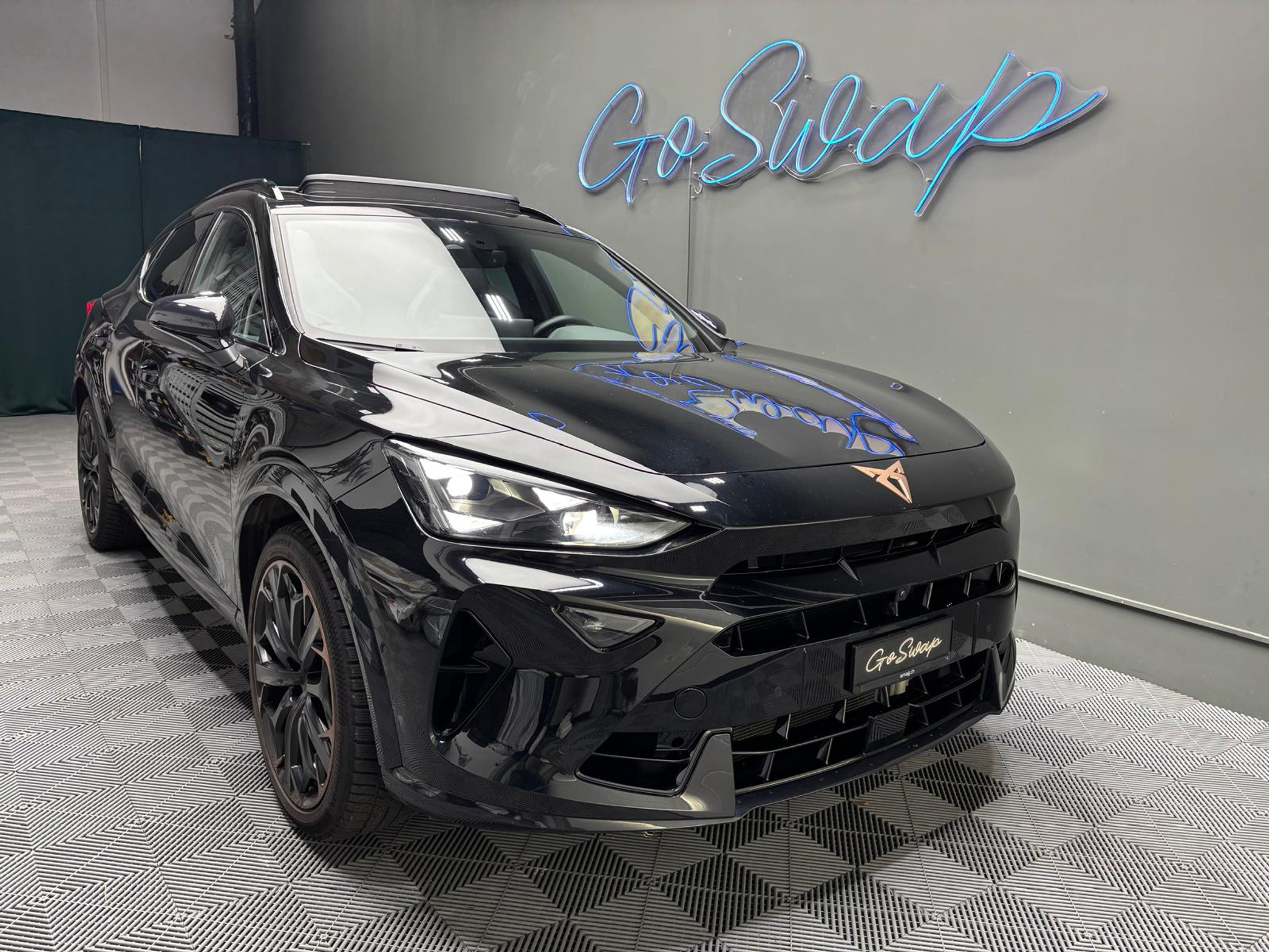 listing desktop thumbnail image 2