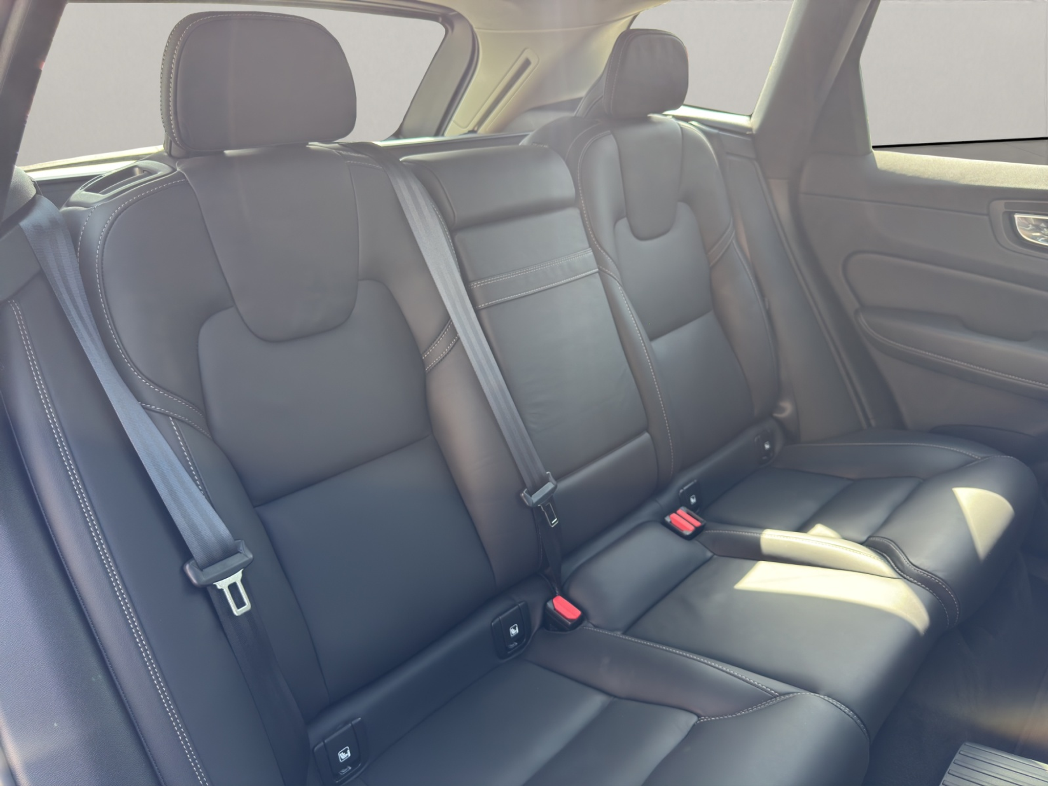 listing desktop thumbnail image 13