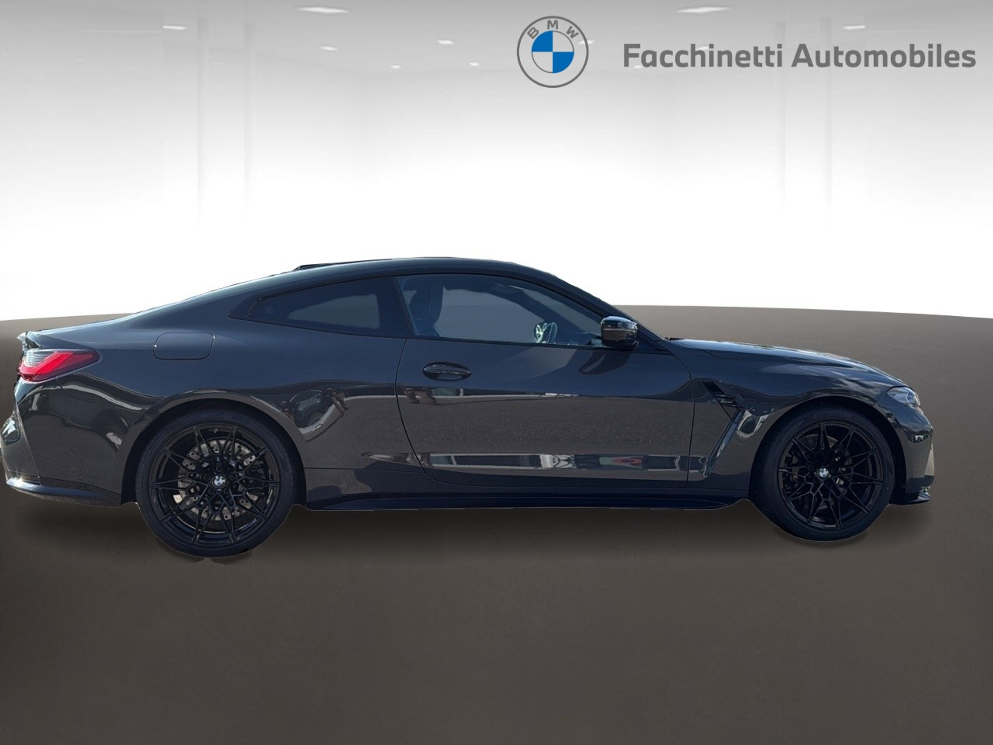 listing desktop thumbnail image 5