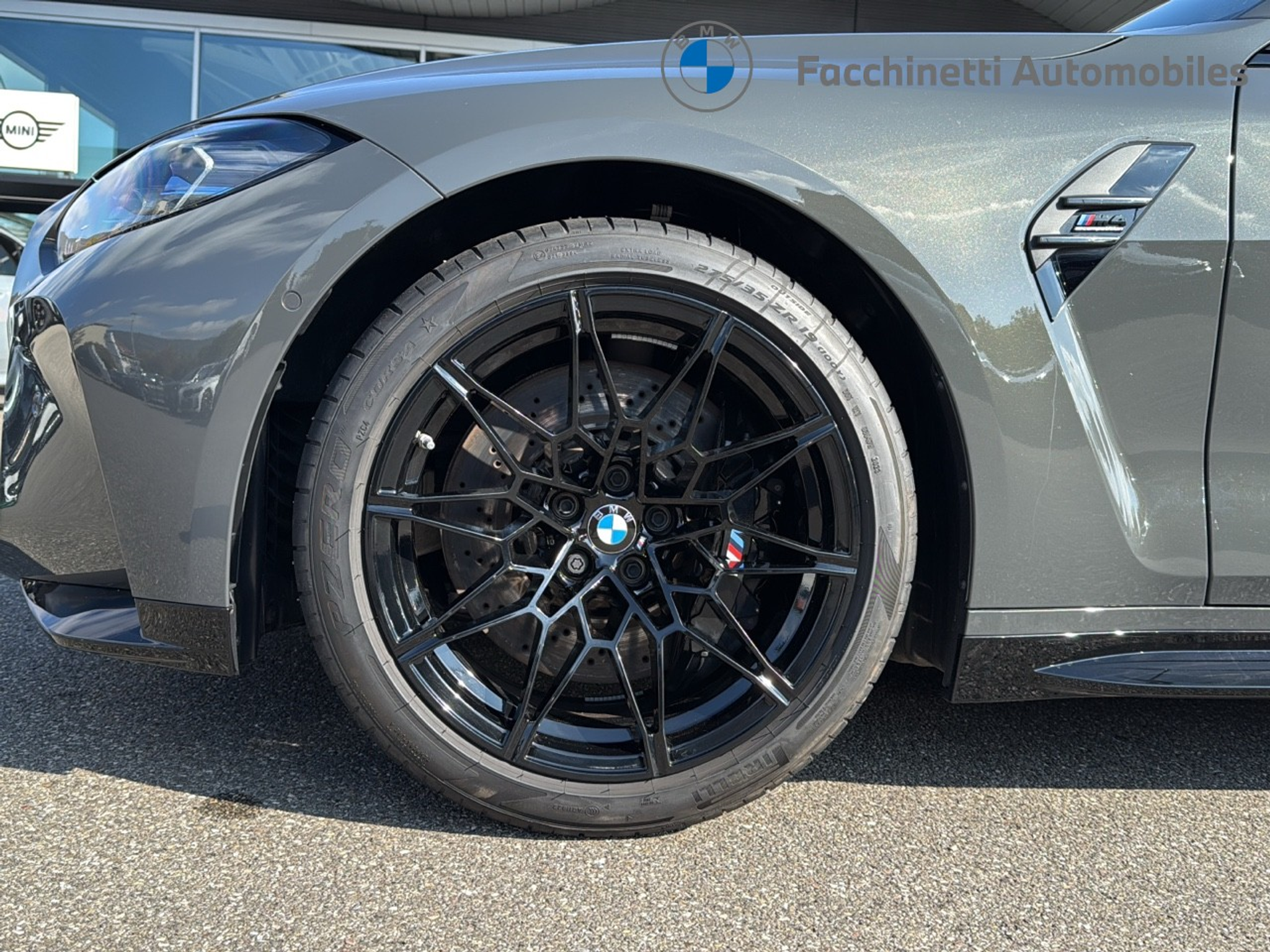 listing desktop thumbnail image 8