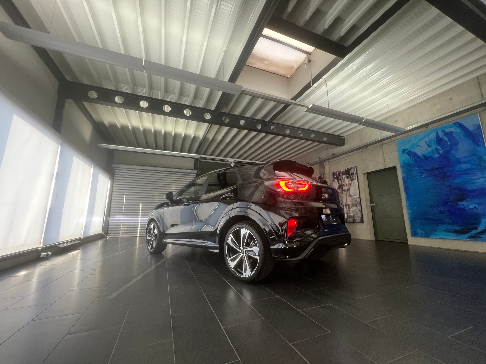 listing desktop thumbnail image 17