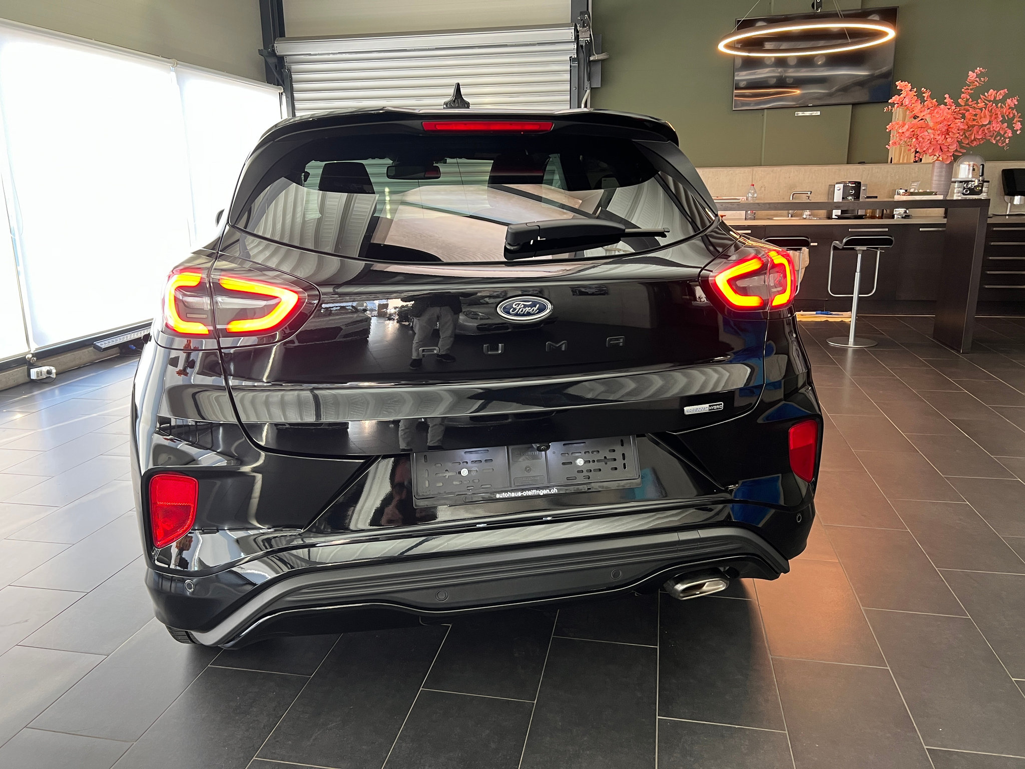 listing desktop thumbnail image 19