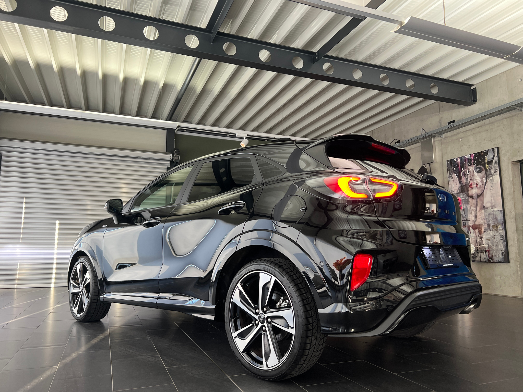 listing desktop thumbnail image 16