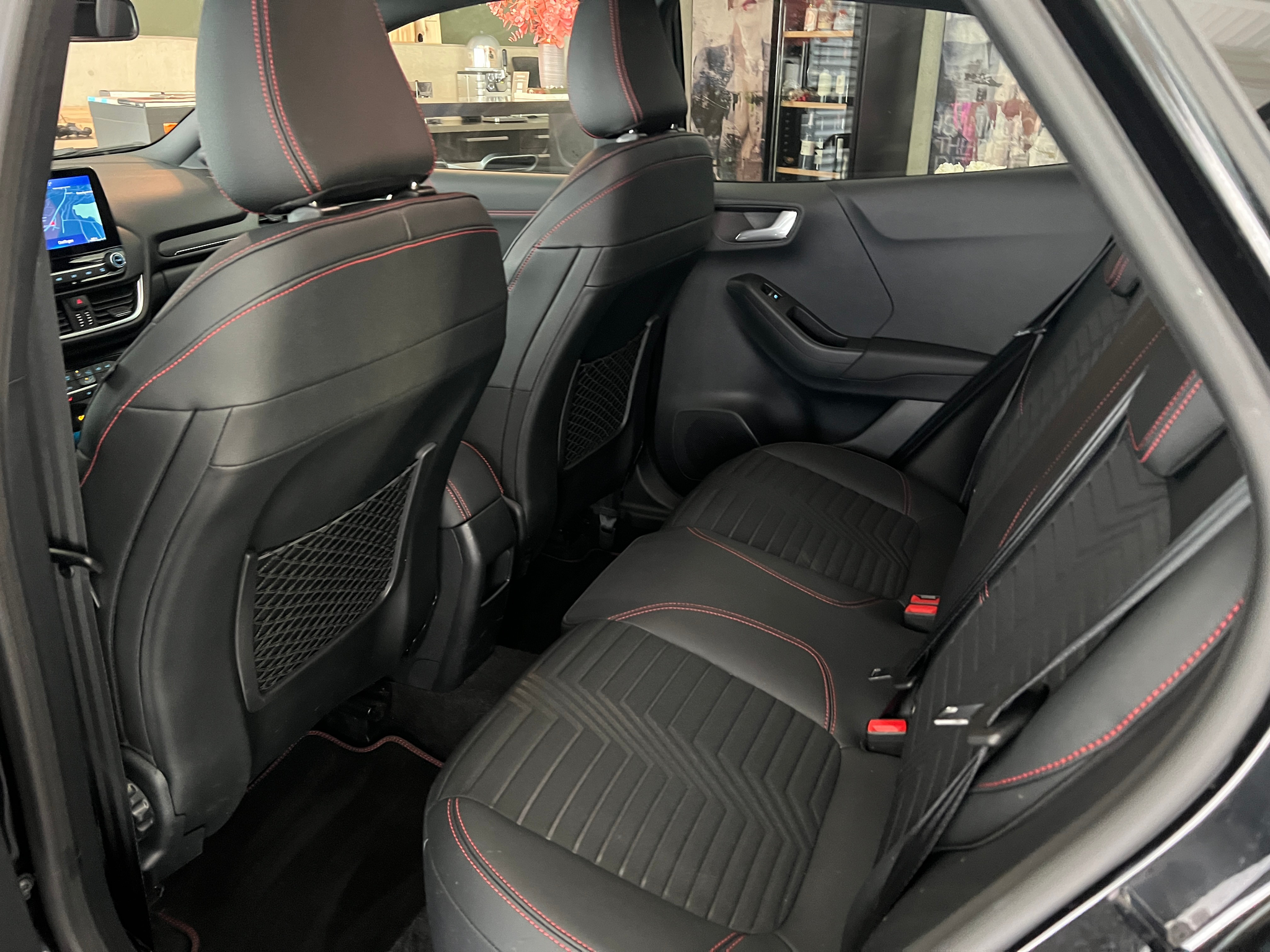 listing desktop thumbnail image 9