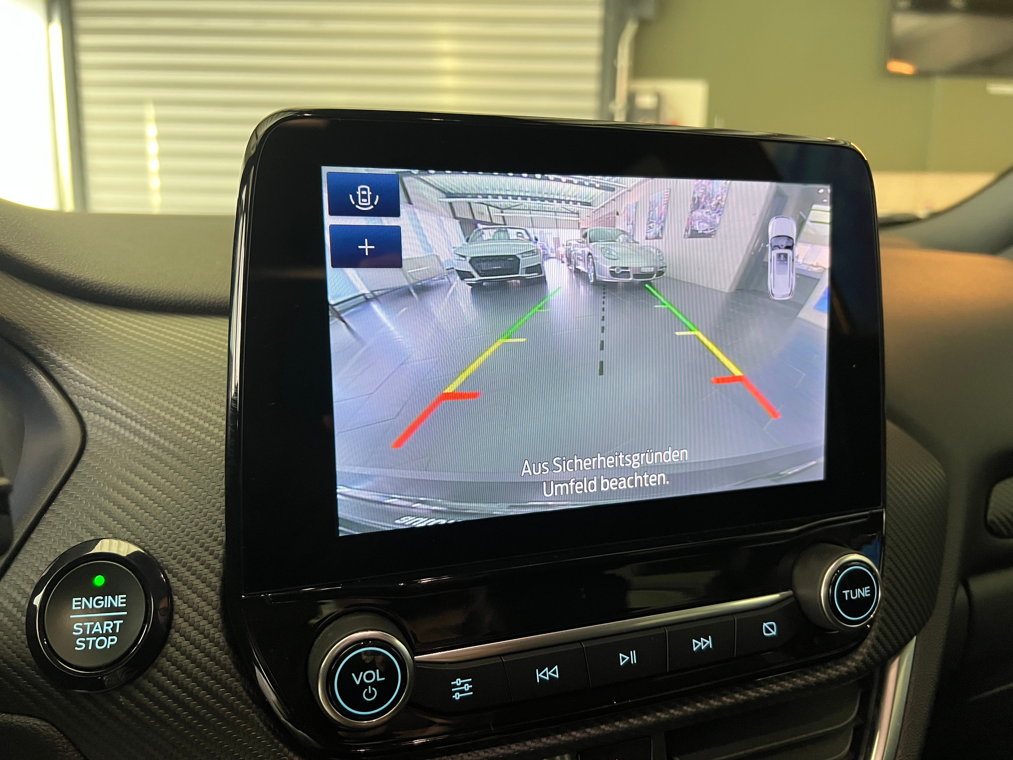 listing desktop thumbnail image 14