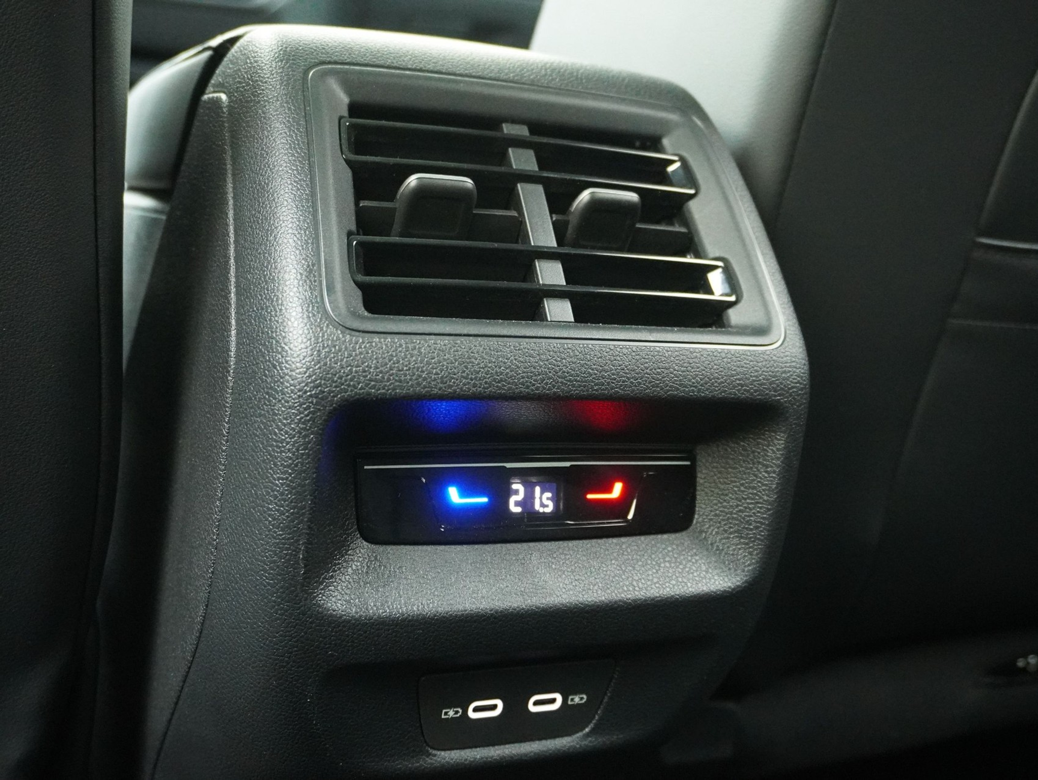 listing desktop thumbnail image 12