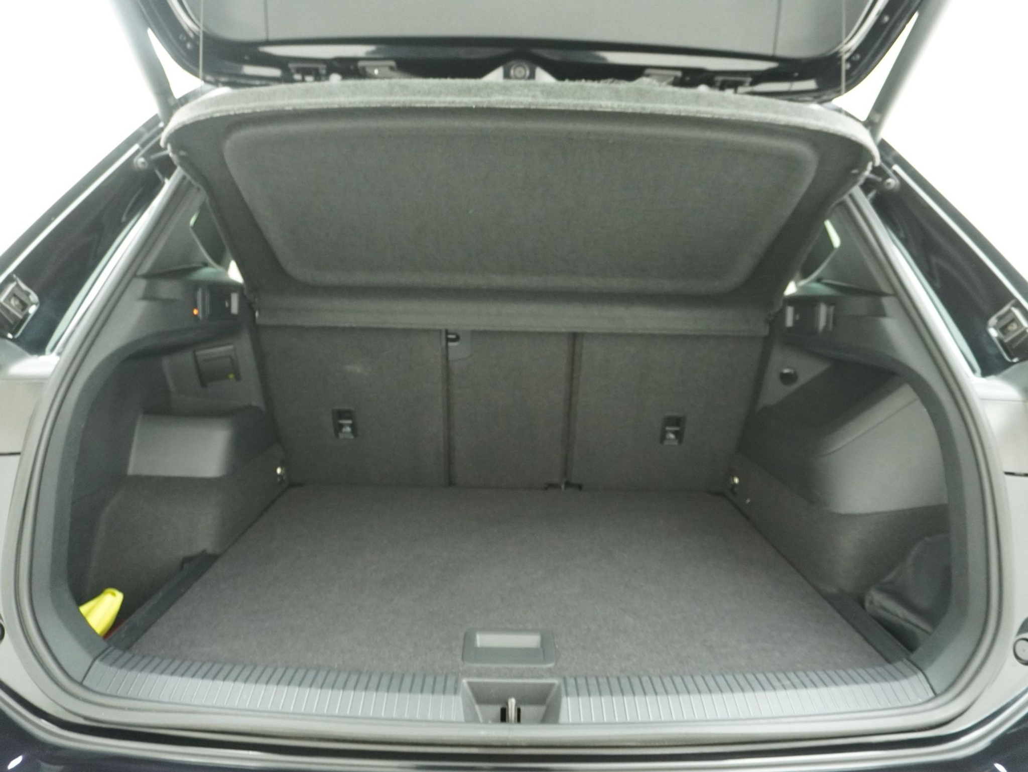 listing desktop thumbnail image 13