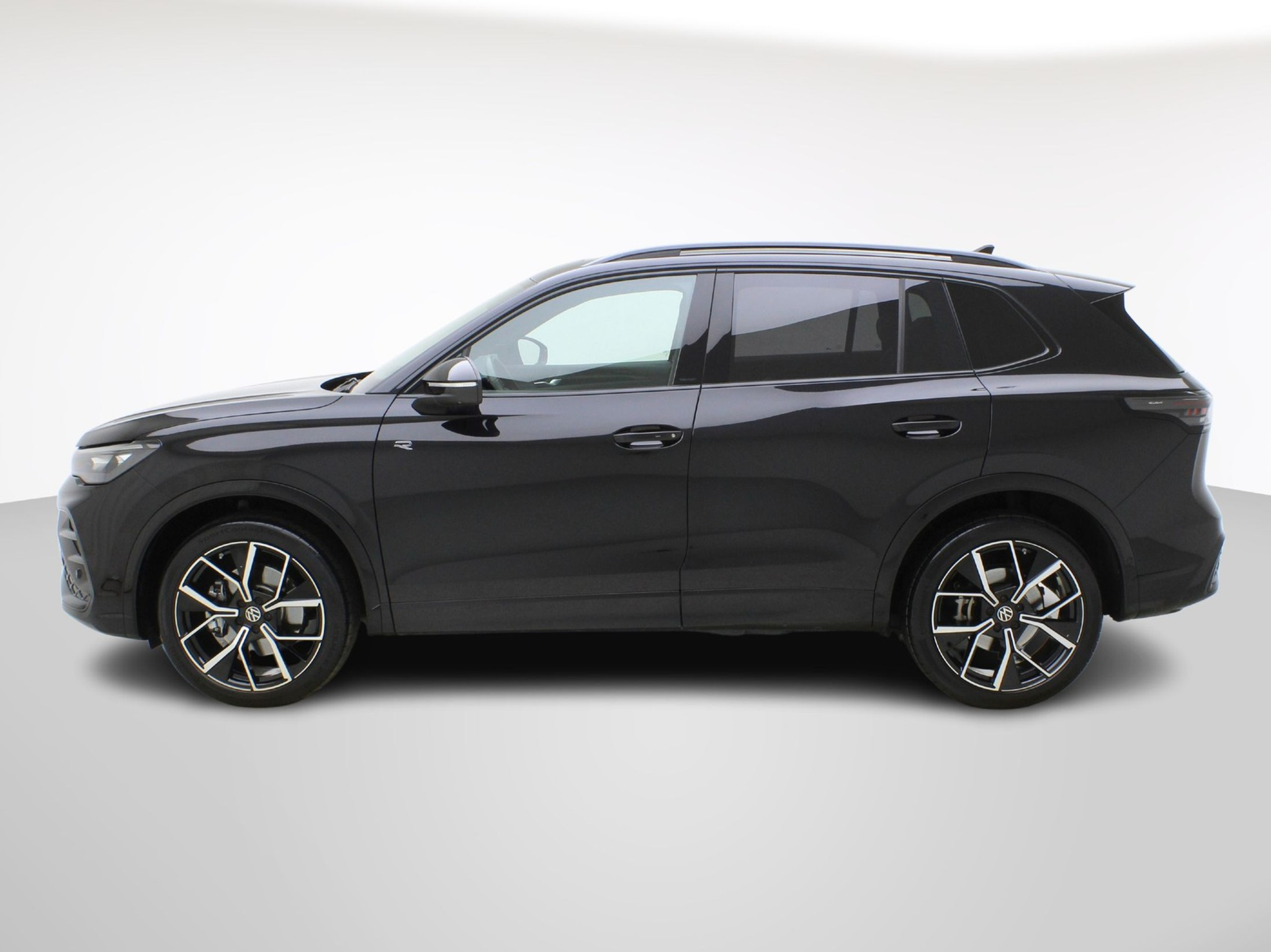 listing desktop thumbnail image 2