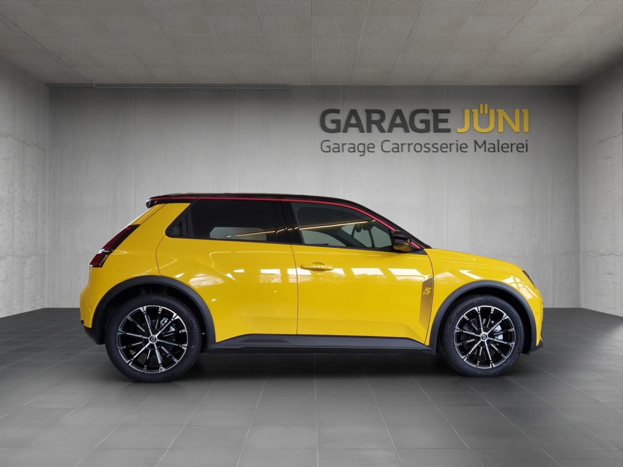 listing desktop thumbnail image 1