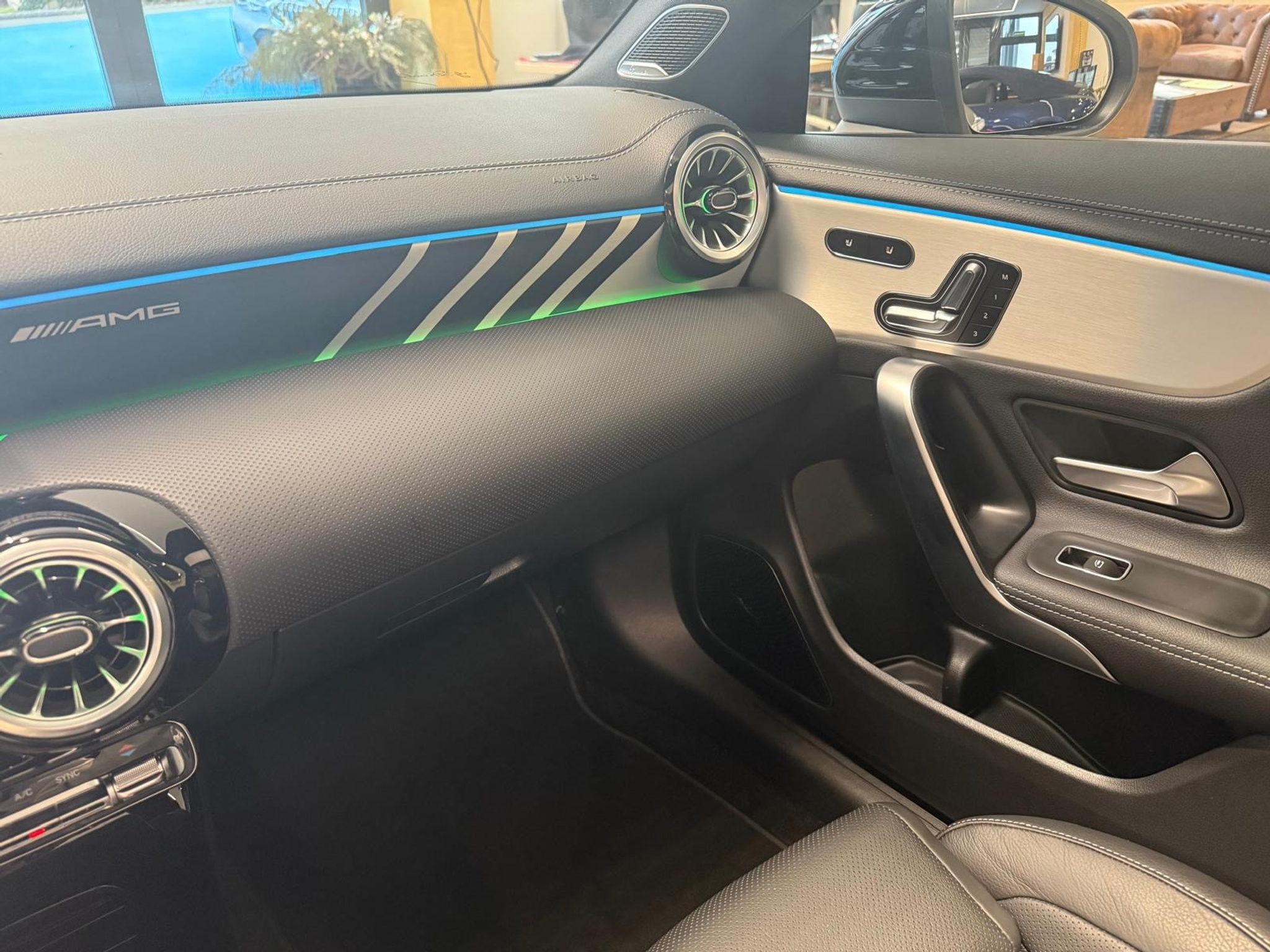 listing desktop thumbnail image 13