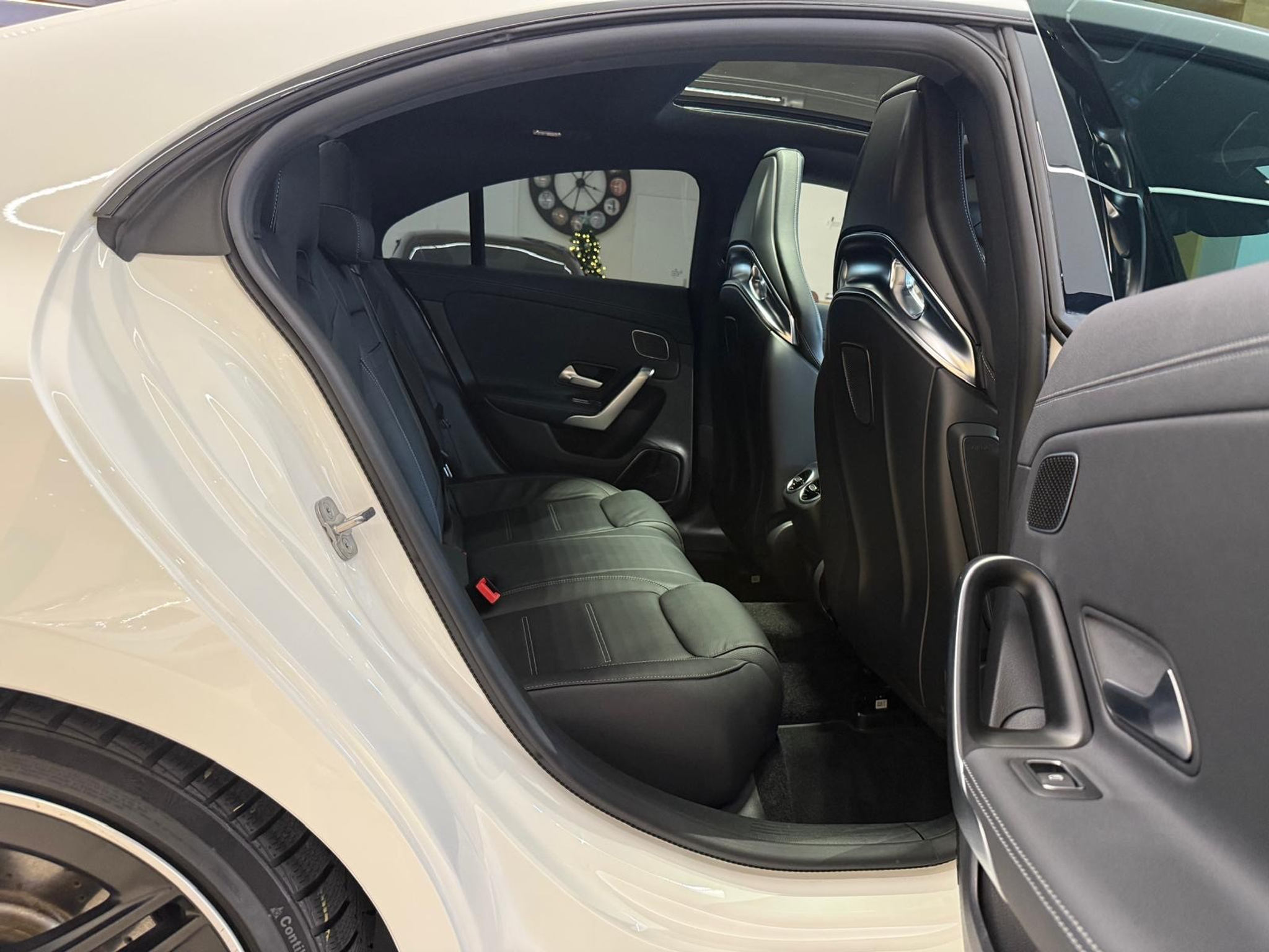 listing desktop thumbnail image 11