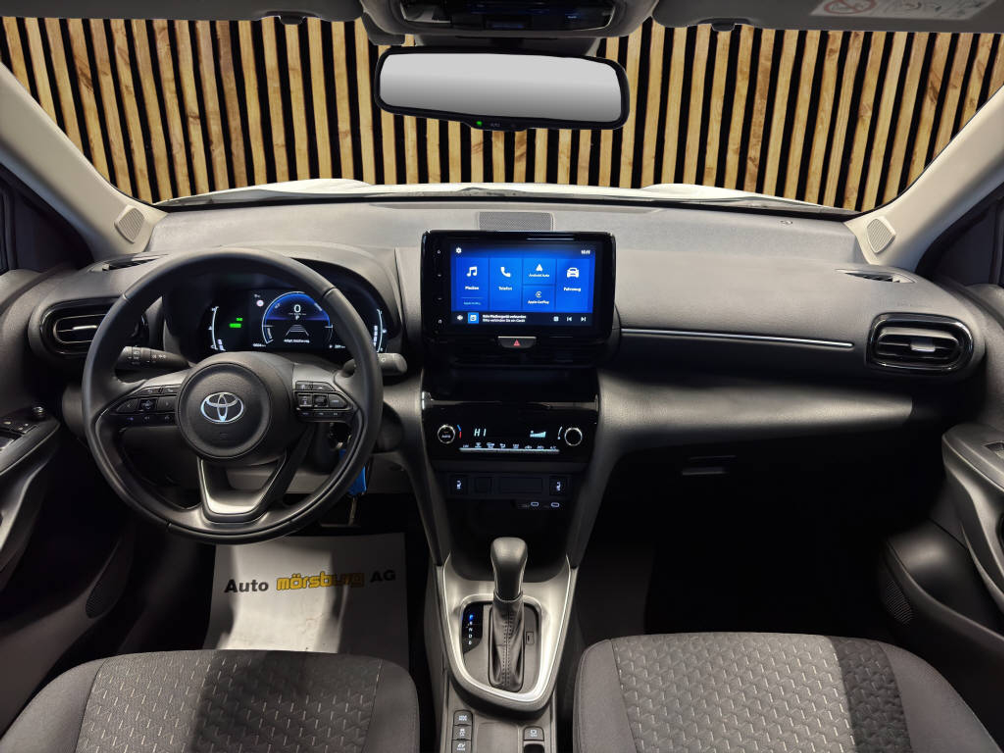 listing desktop thumbnail image 6