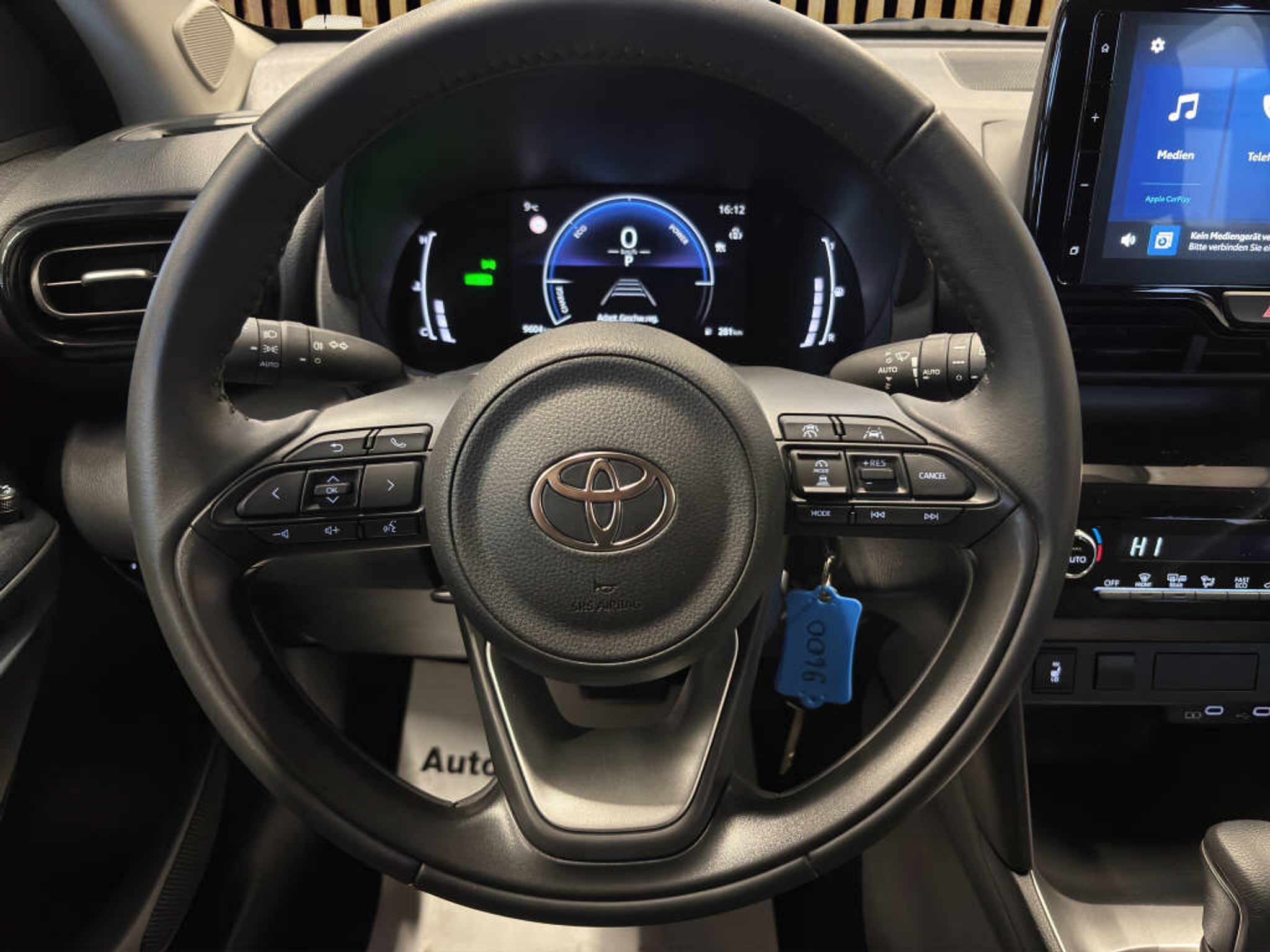 listing desktop thumbnail image 8