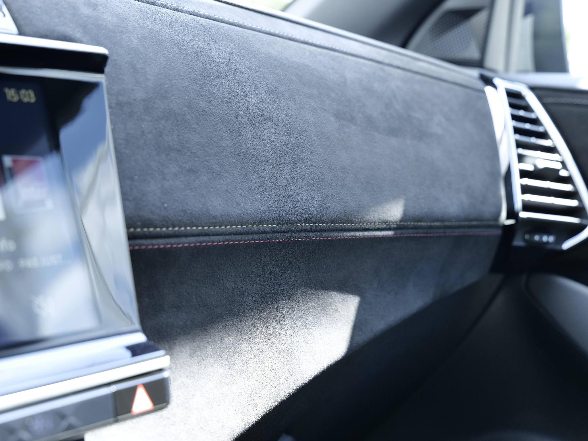 listing desktop thumbnail image 18