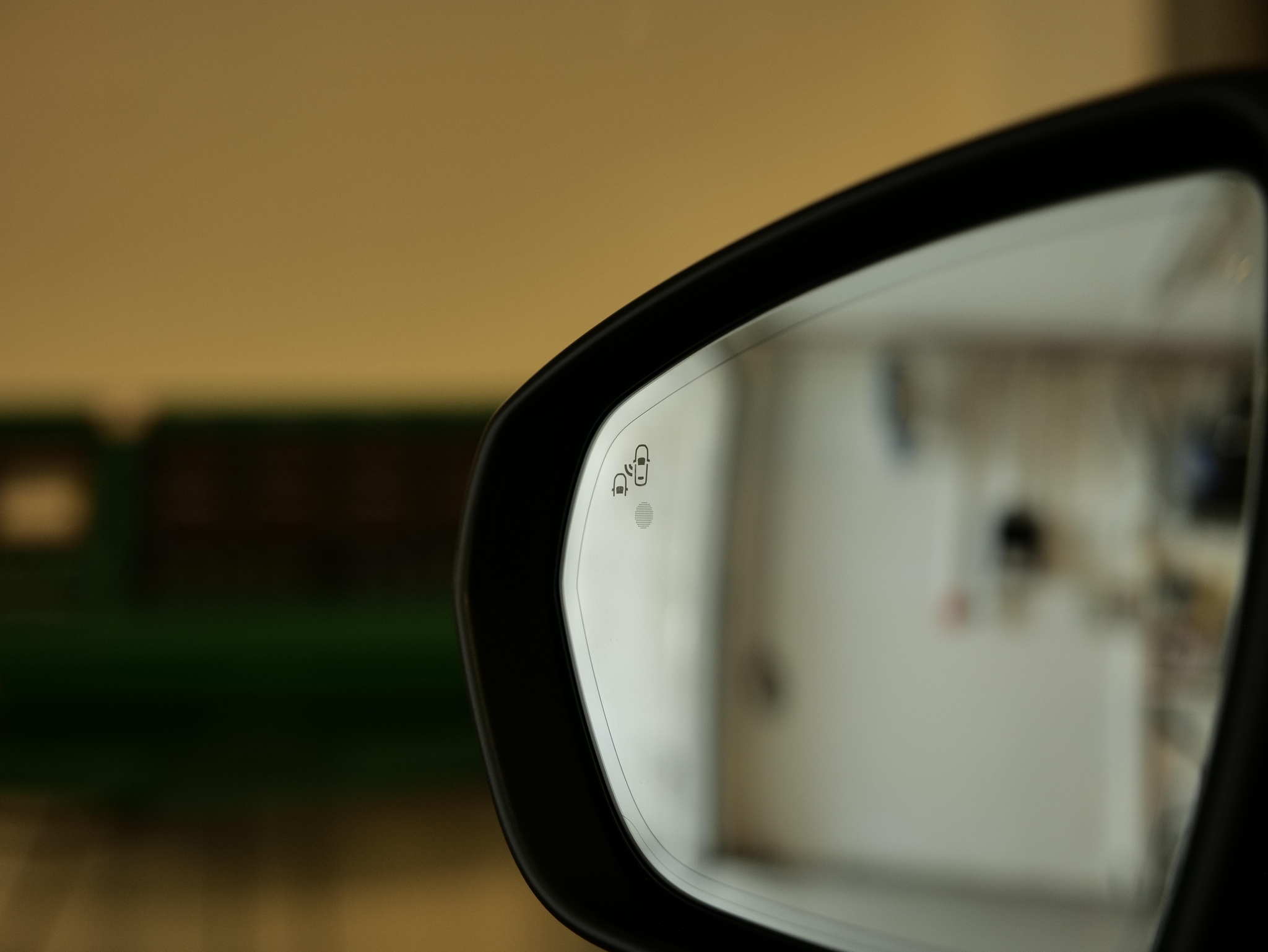 listing desktop thumbnail image 30