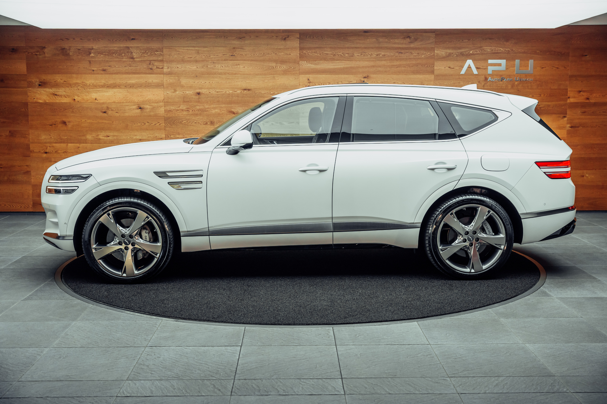 listing desktop thumbnail image 8