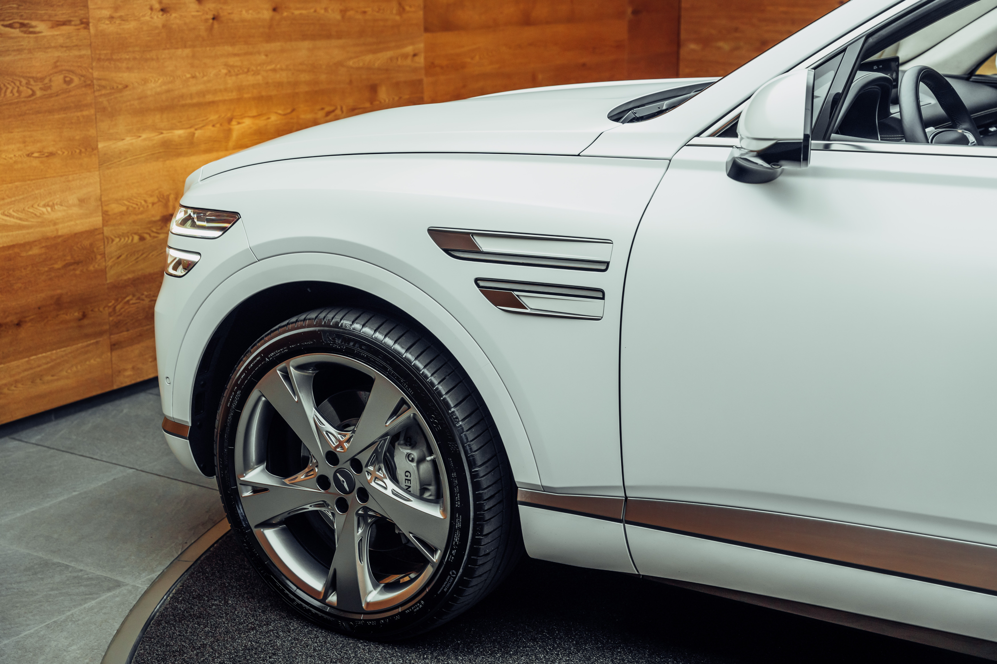 listing desktop thumbnail image 18