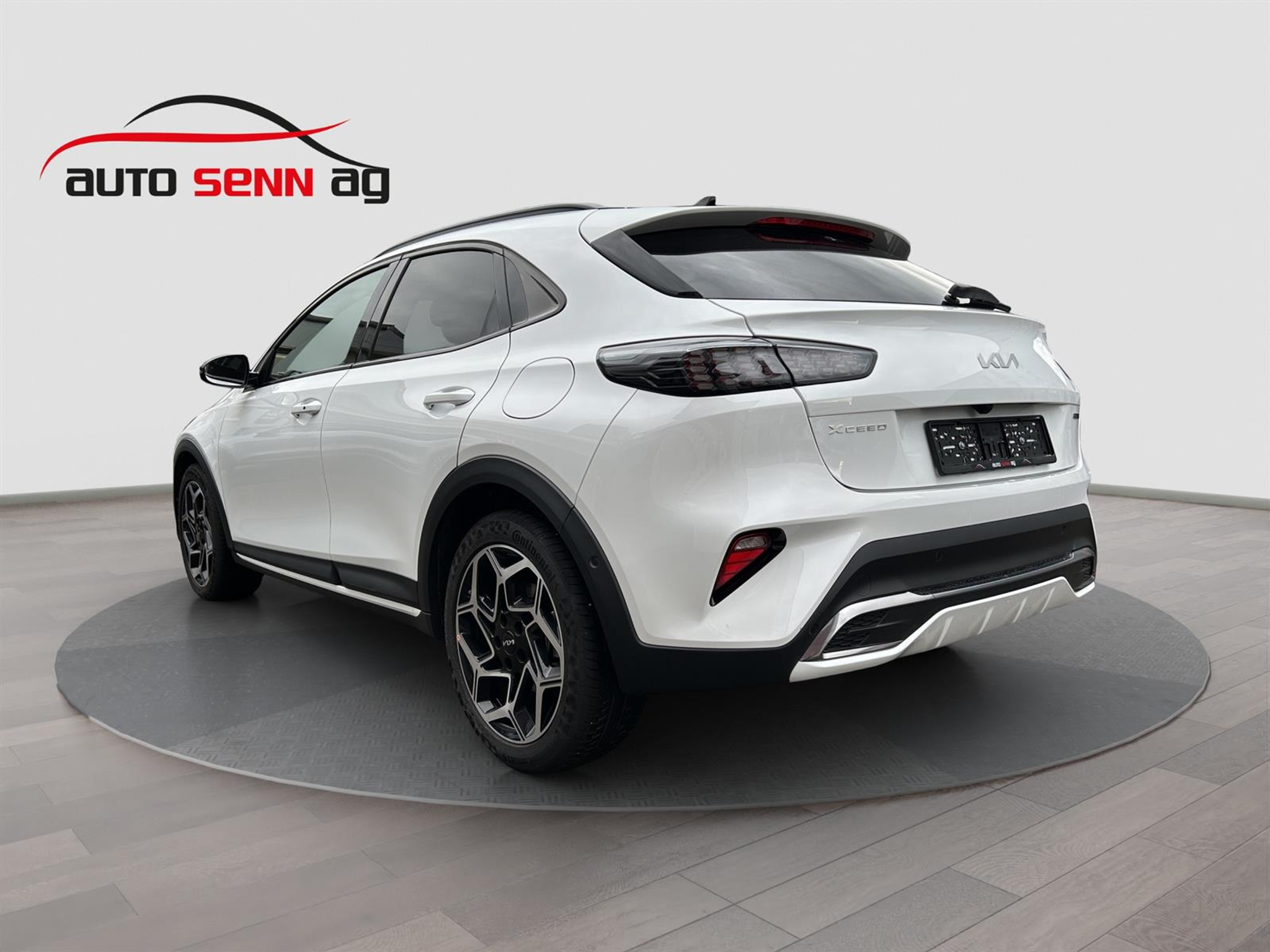 listing desktop thumbnail image 2