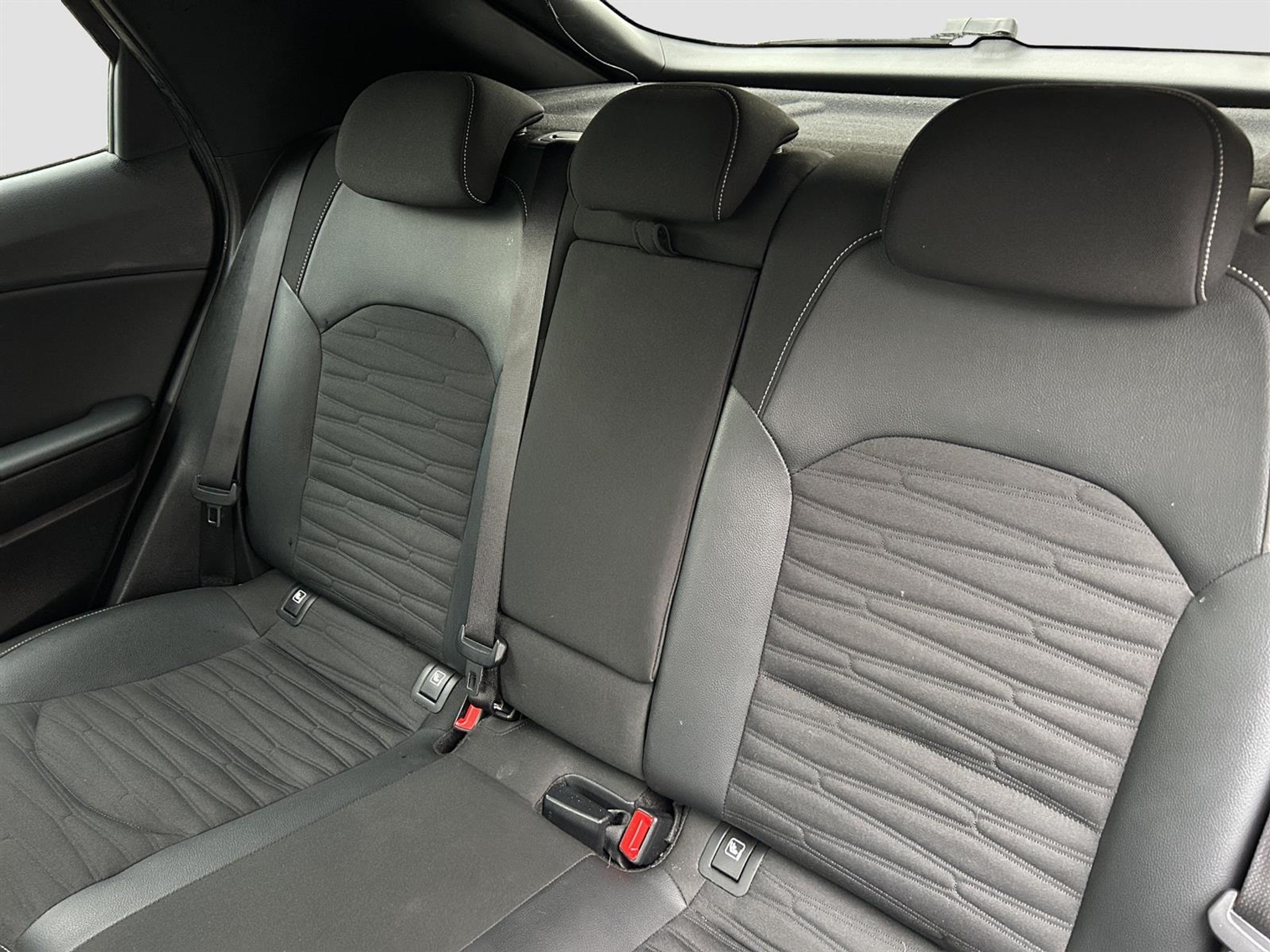 listing desktop thumbnail image 5