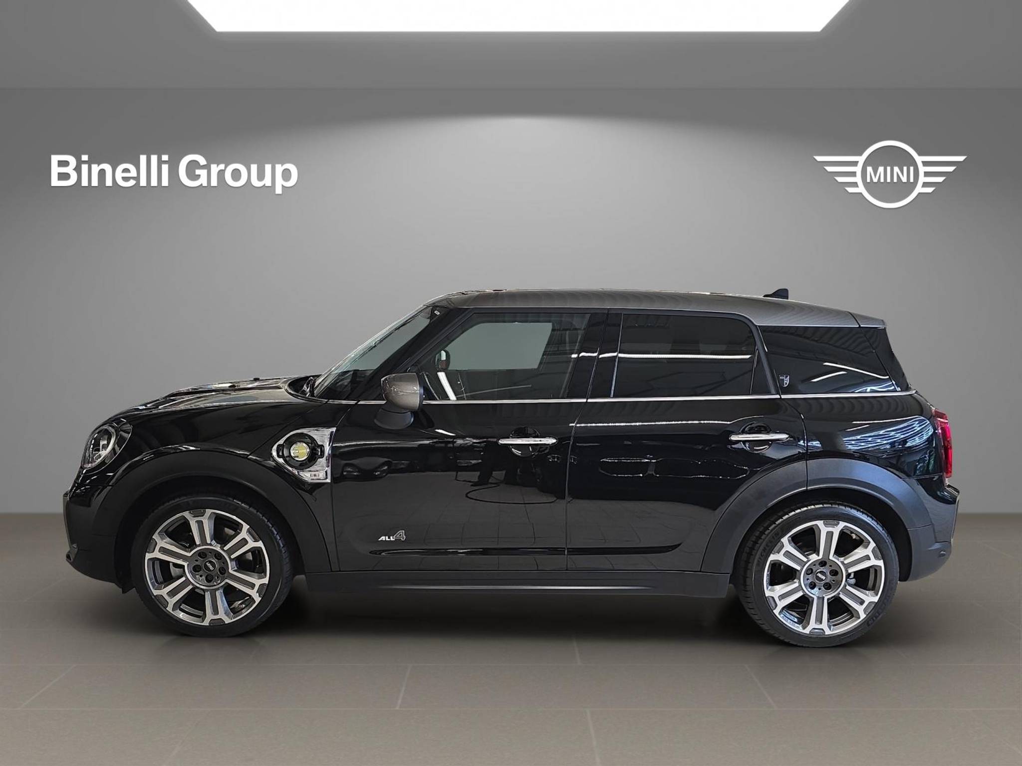 listing desktop thumbnail image 1