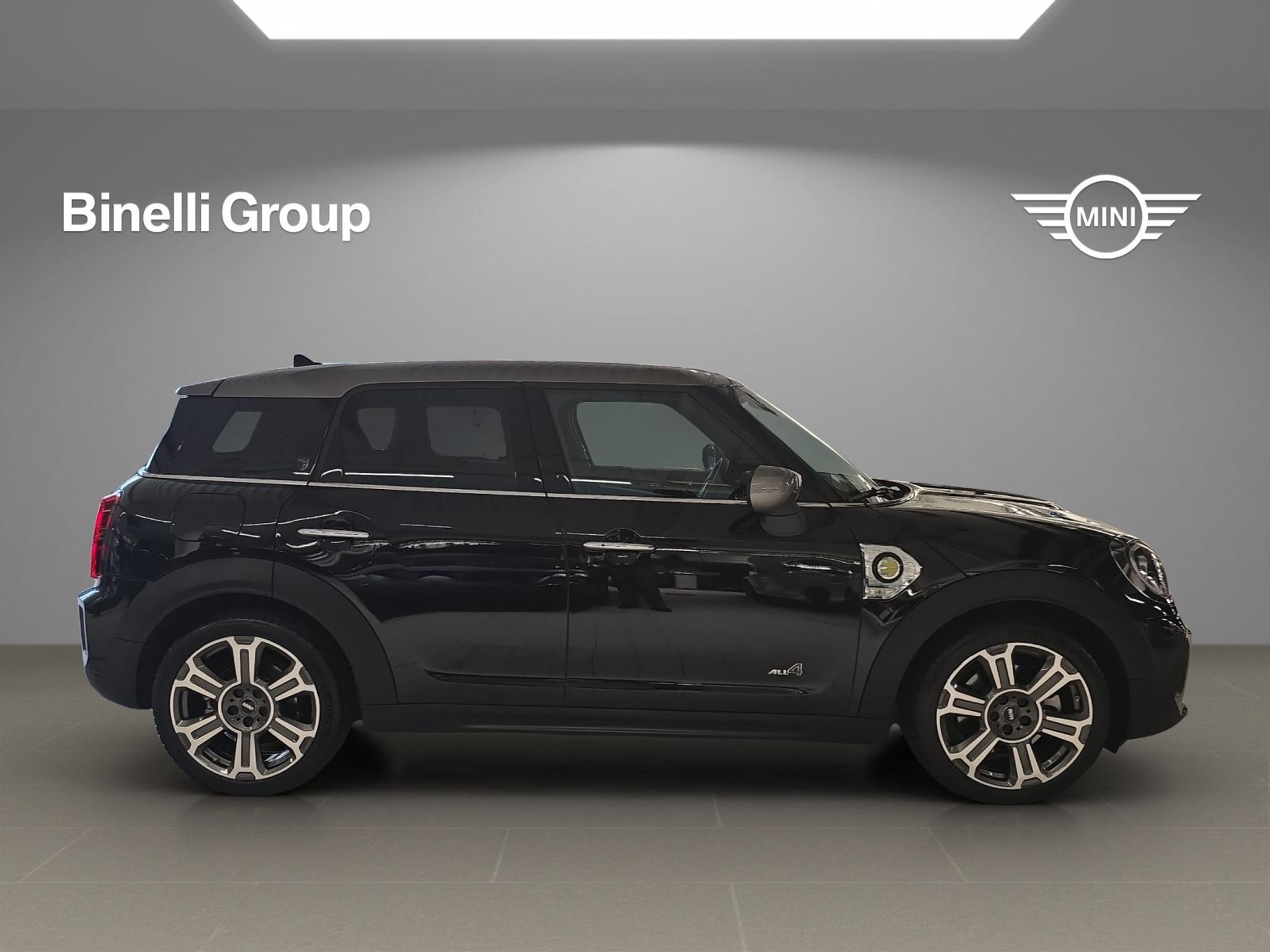 listing desktop thumbnail image 5