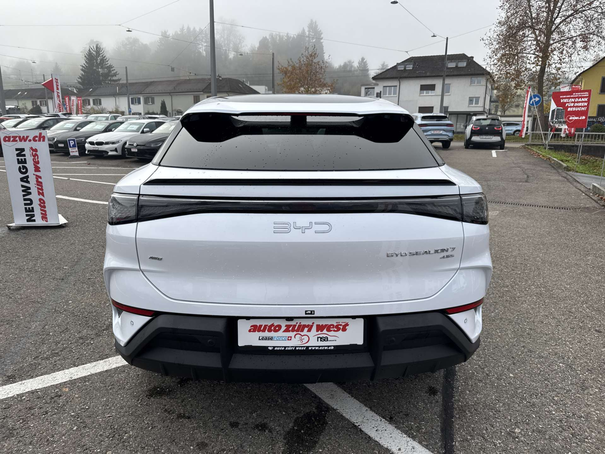 listing desktop thumbnail image 13