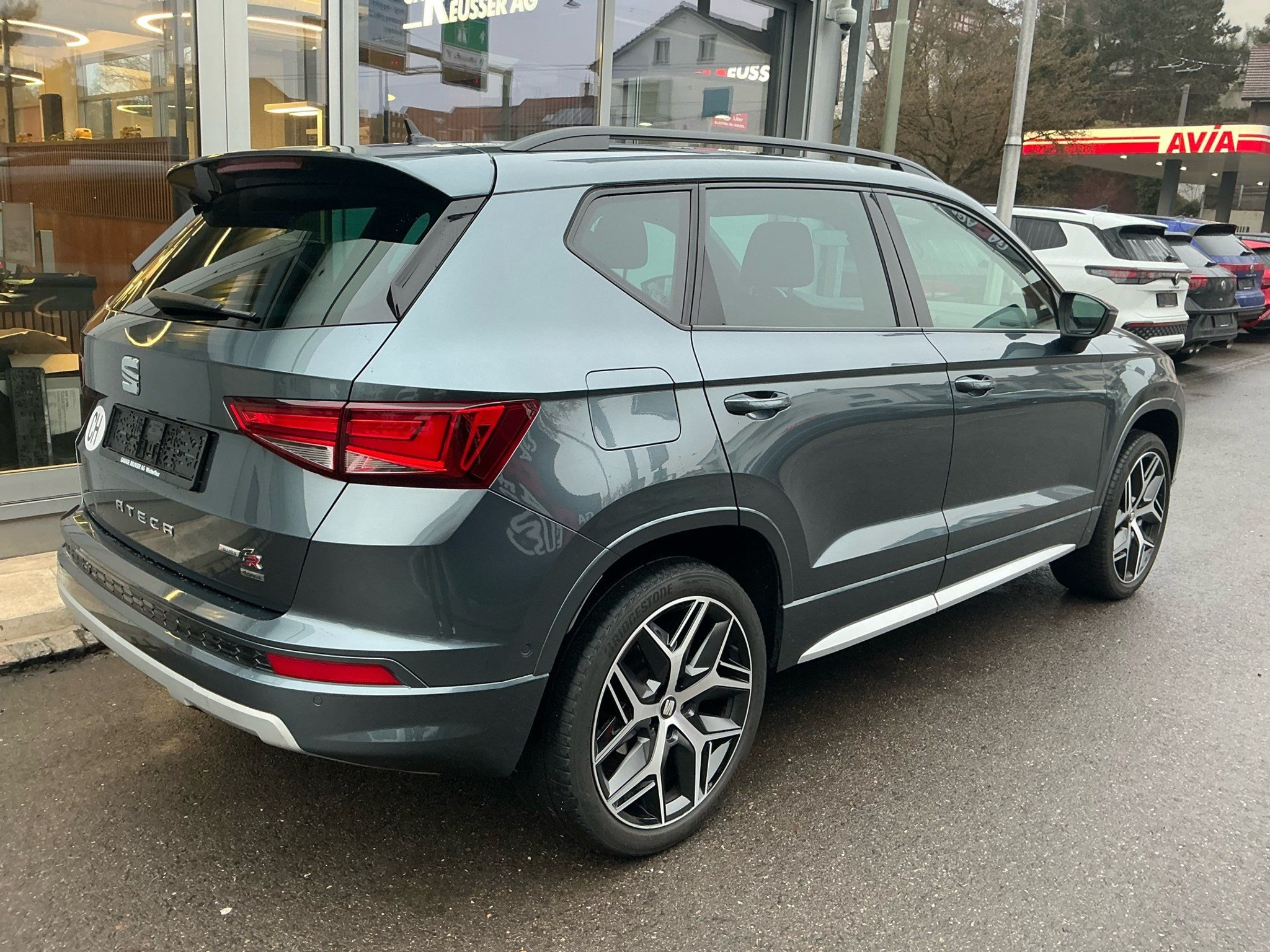 listing desktop thumbnail image 3