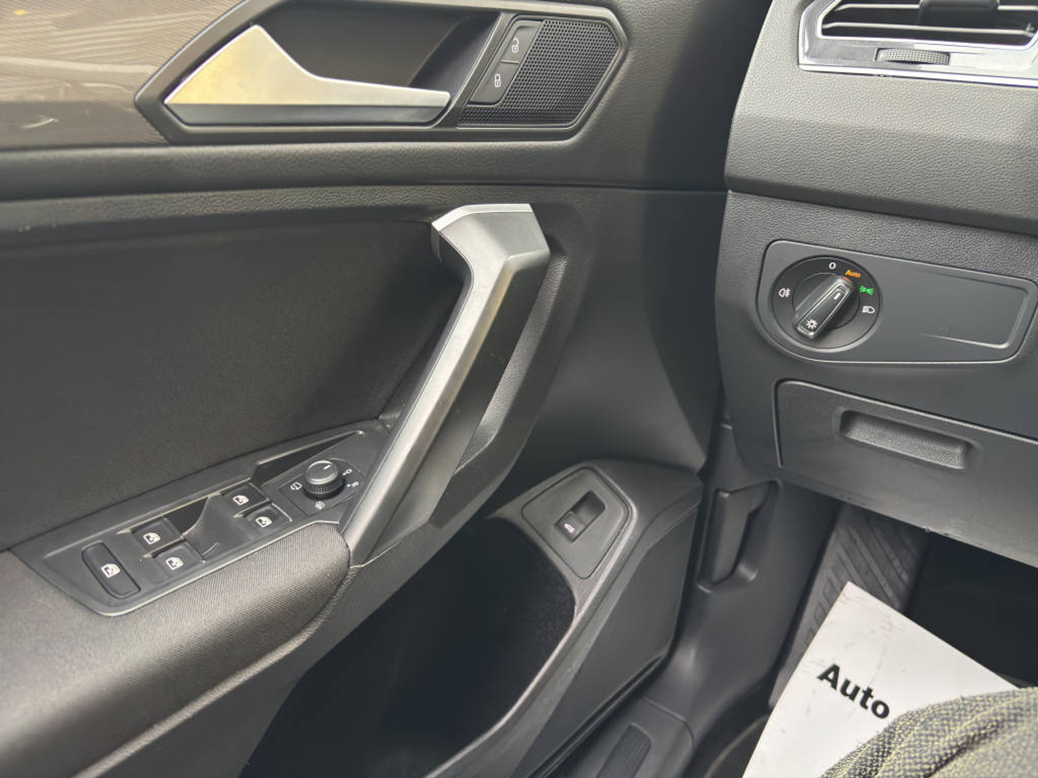 listing desktop thumbnail image 13