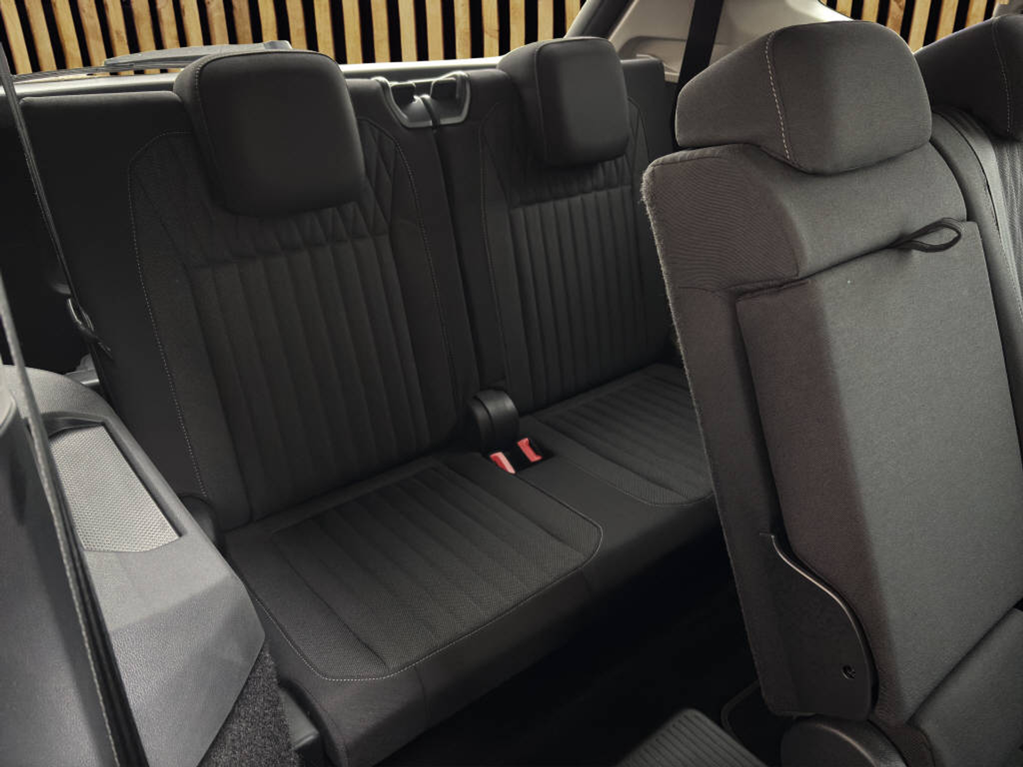 listing desktop thumbnail image 6