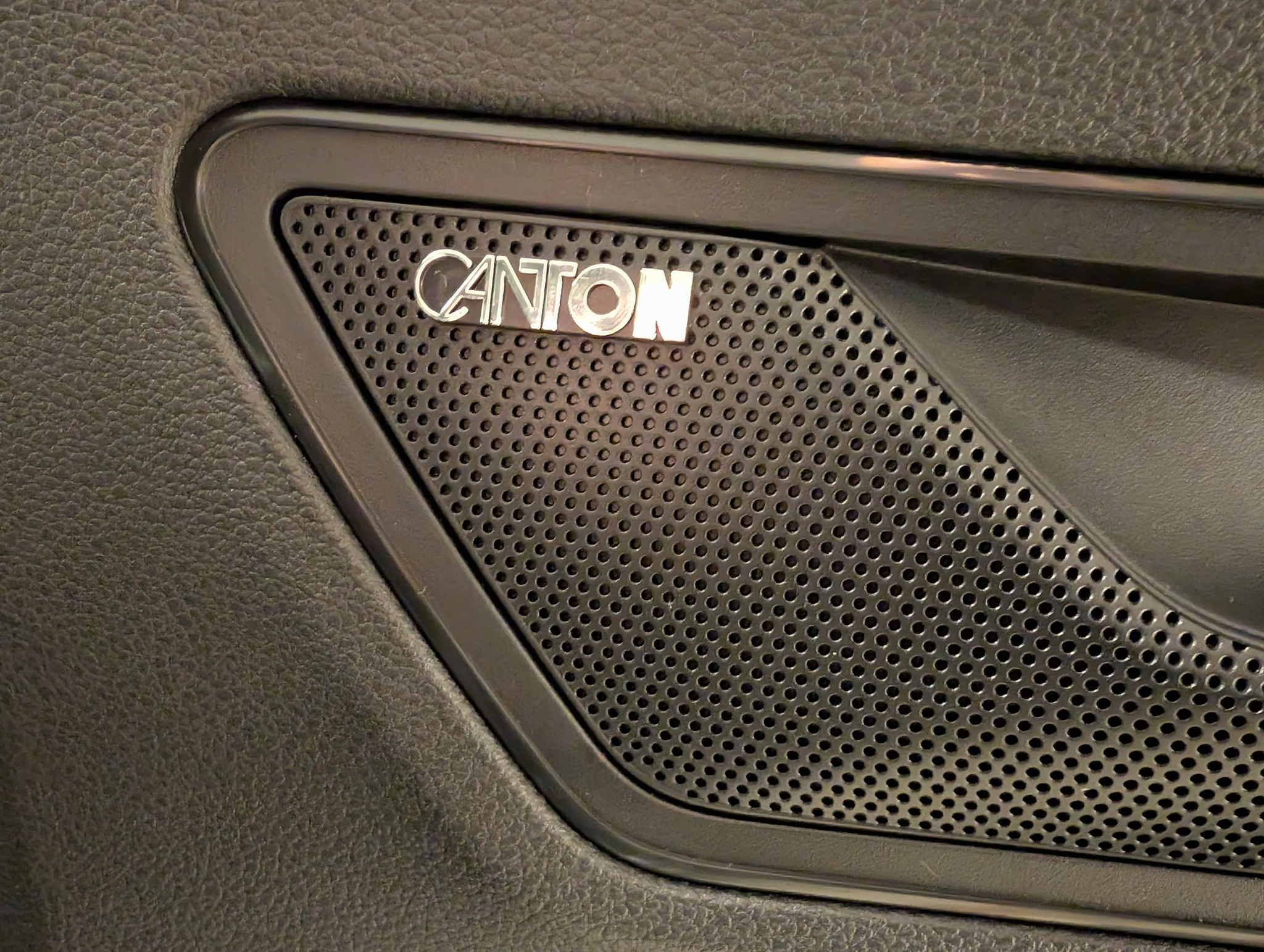 listing desktop thumbnail image 14