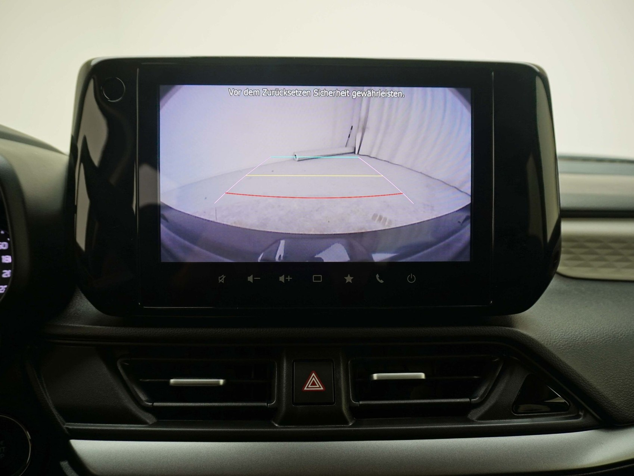 listing desktop thumbnail image 13