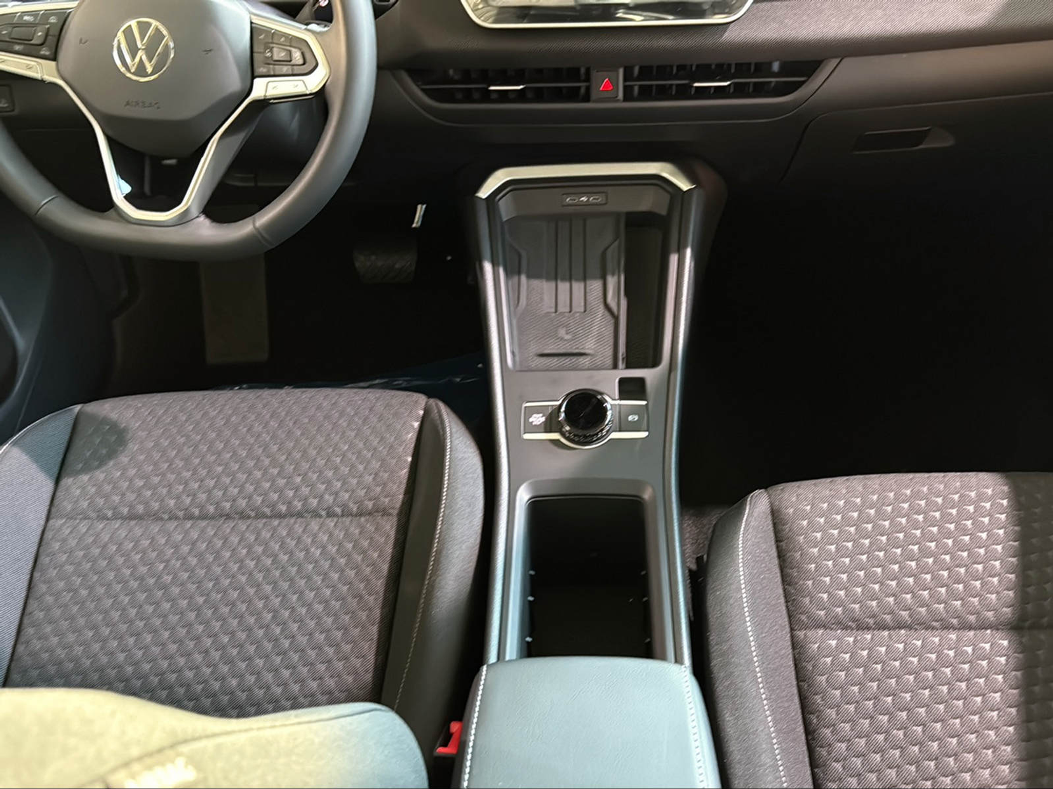 listing desktop thumbnail image 11