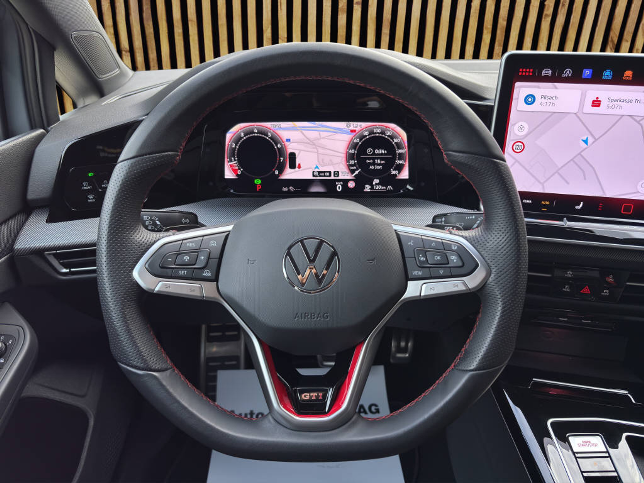 listing desktop thumbnail image 8